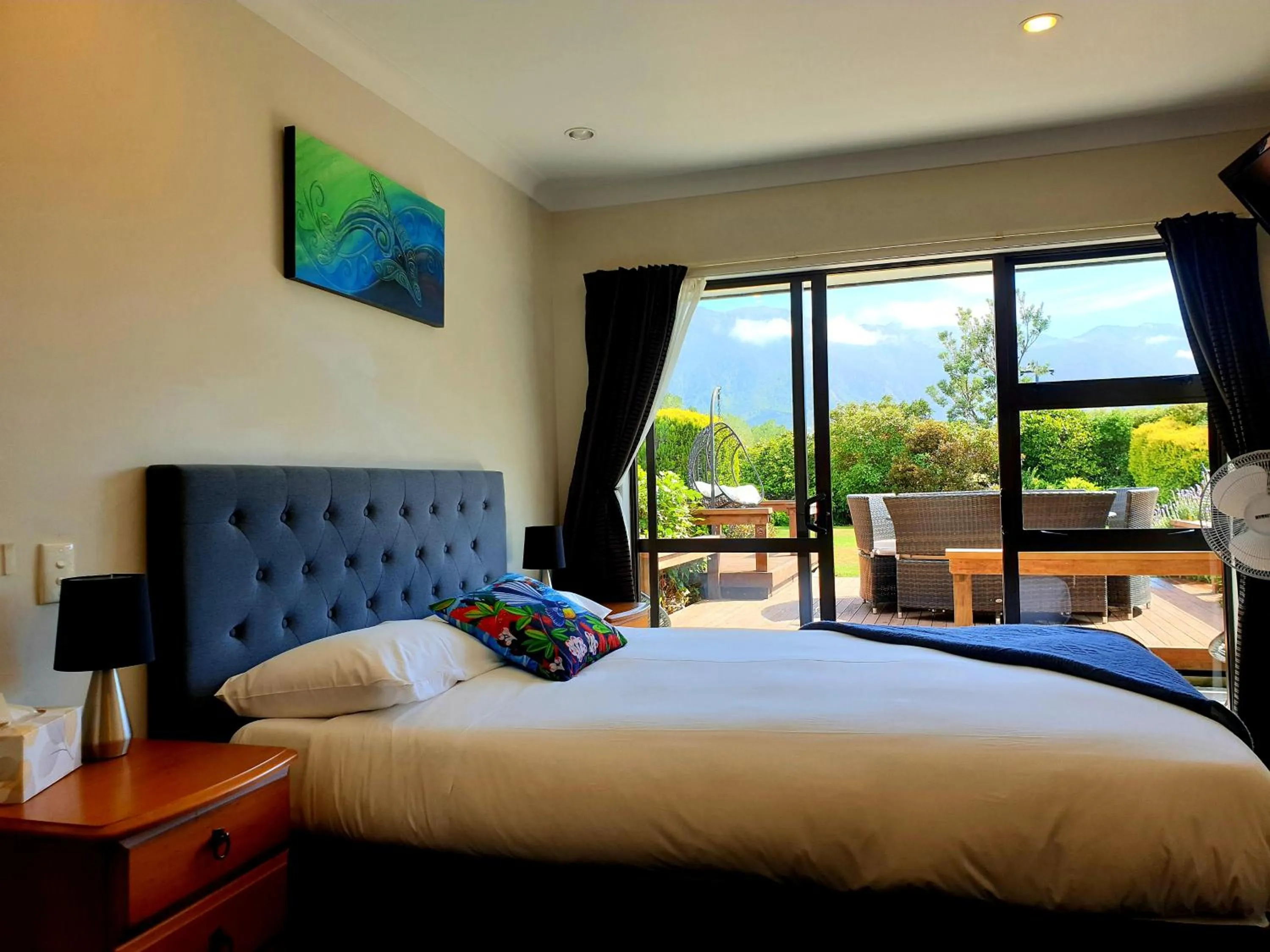 Bed in Te Mahuru Retreat