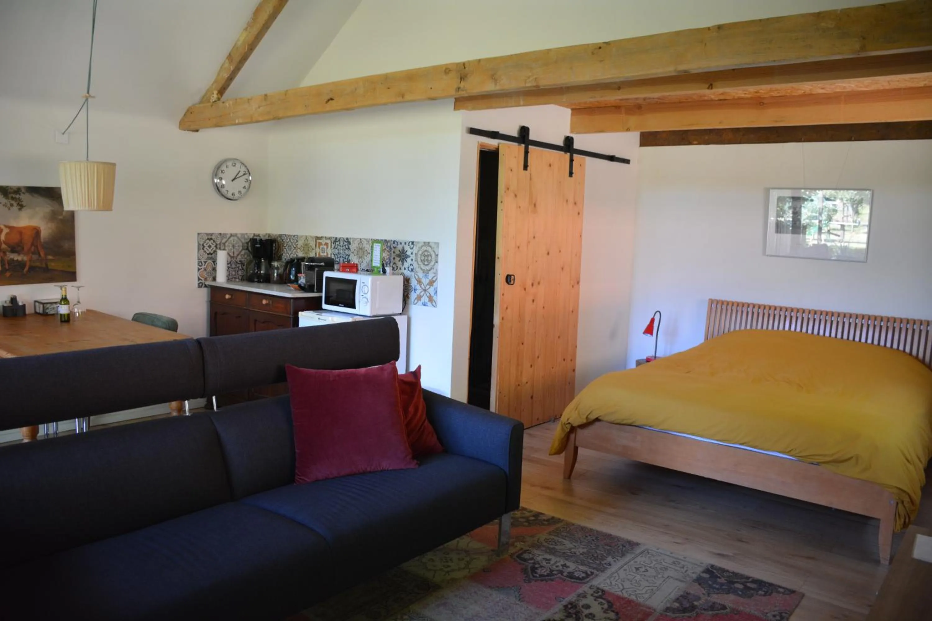 Photo of the whole room, Bed in Tijdzat