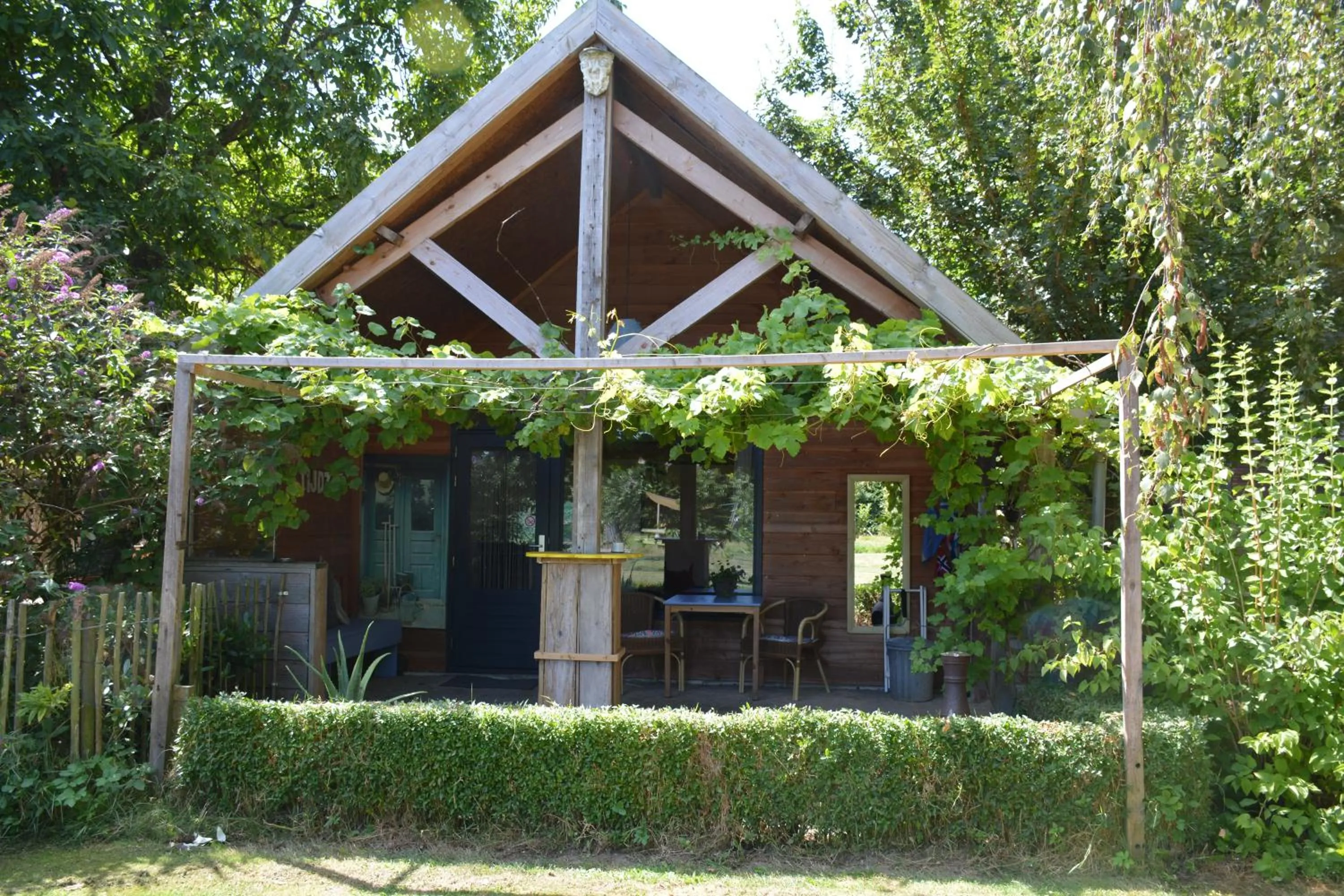 Facade/entrance in Tijdzat