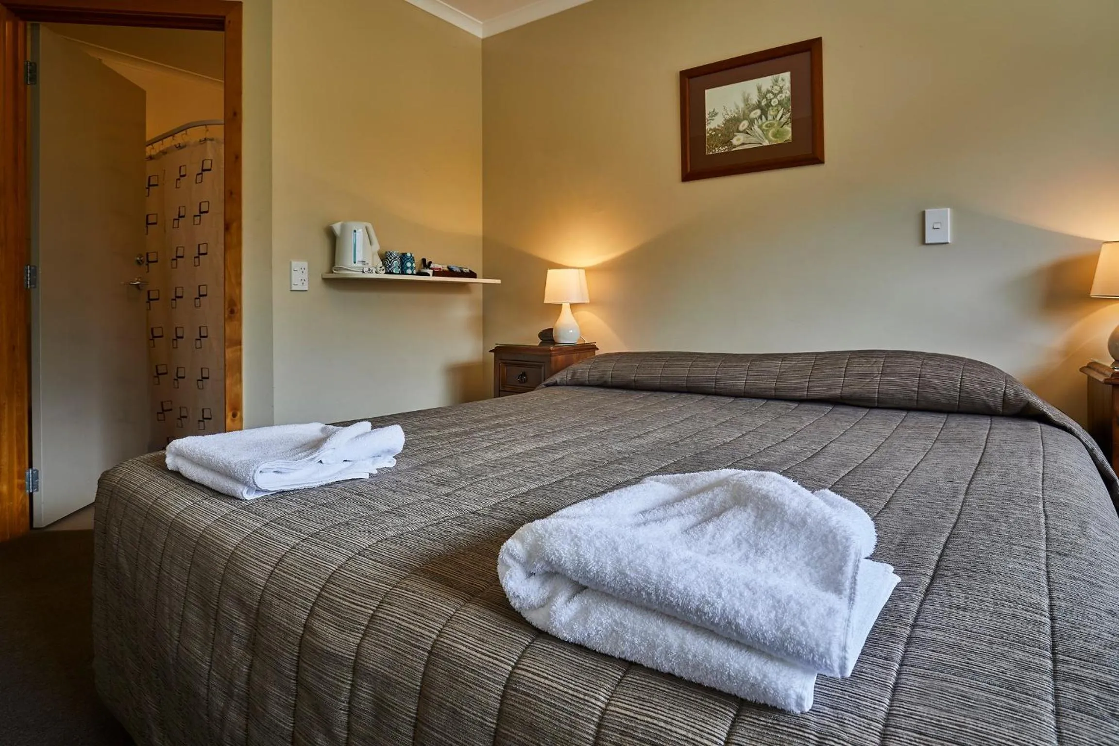 Bed in Aoraki Mount Cook Alpine Lodge