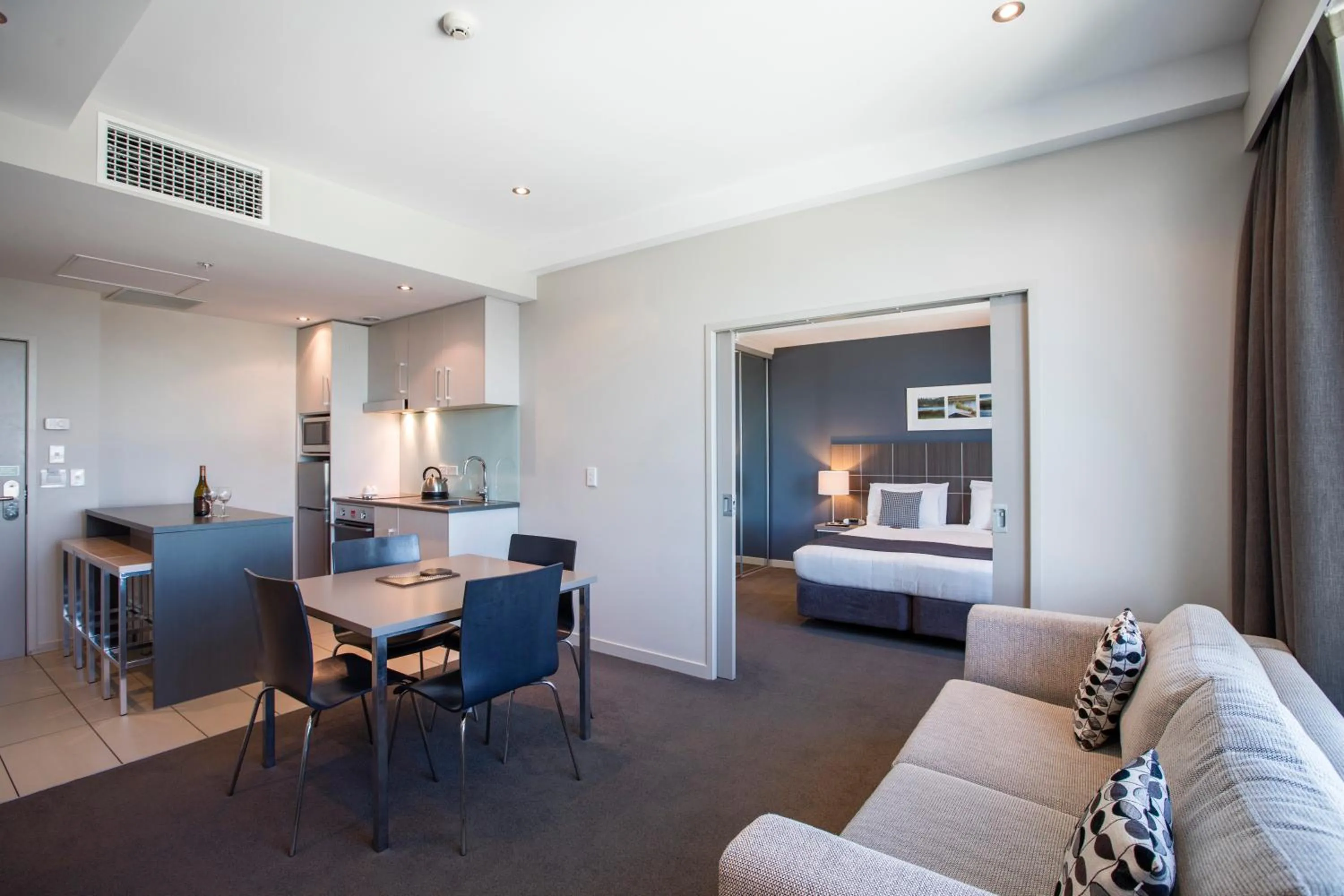 Kitchen or kitchenette, Bed in Quest Highbrook