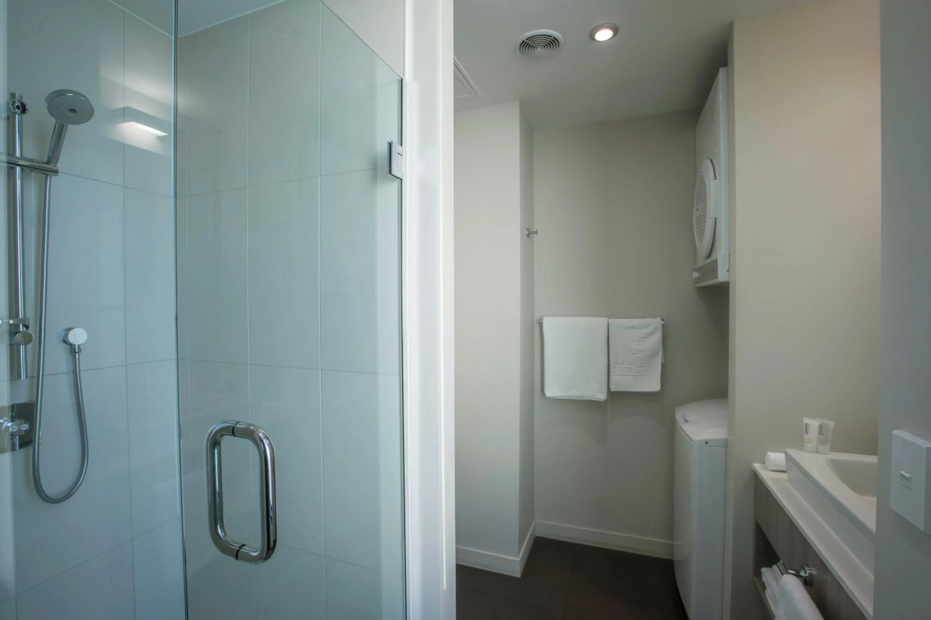 Shower in Quest Highbrook