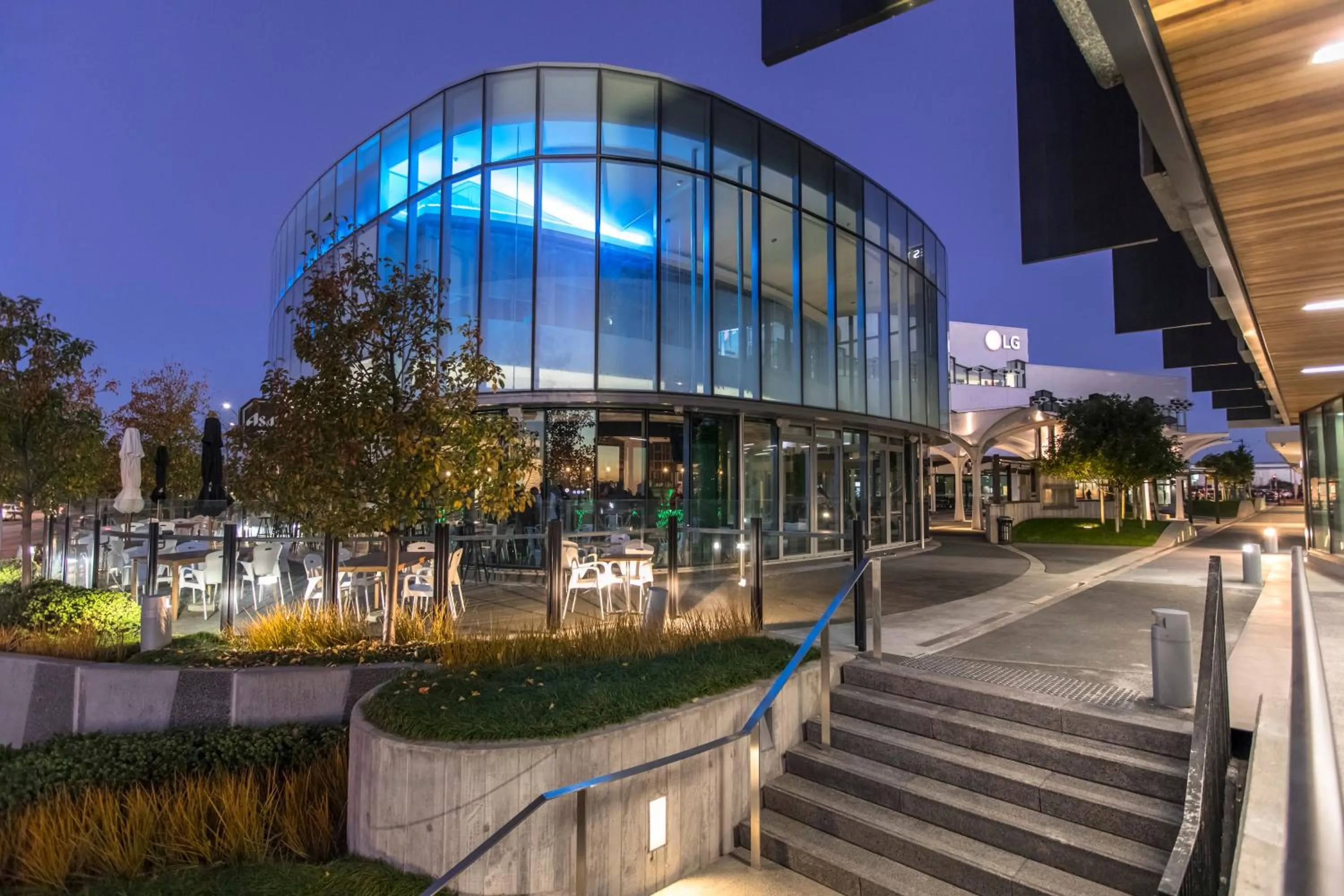 Restaurant/places to eat in Quest Highbrook