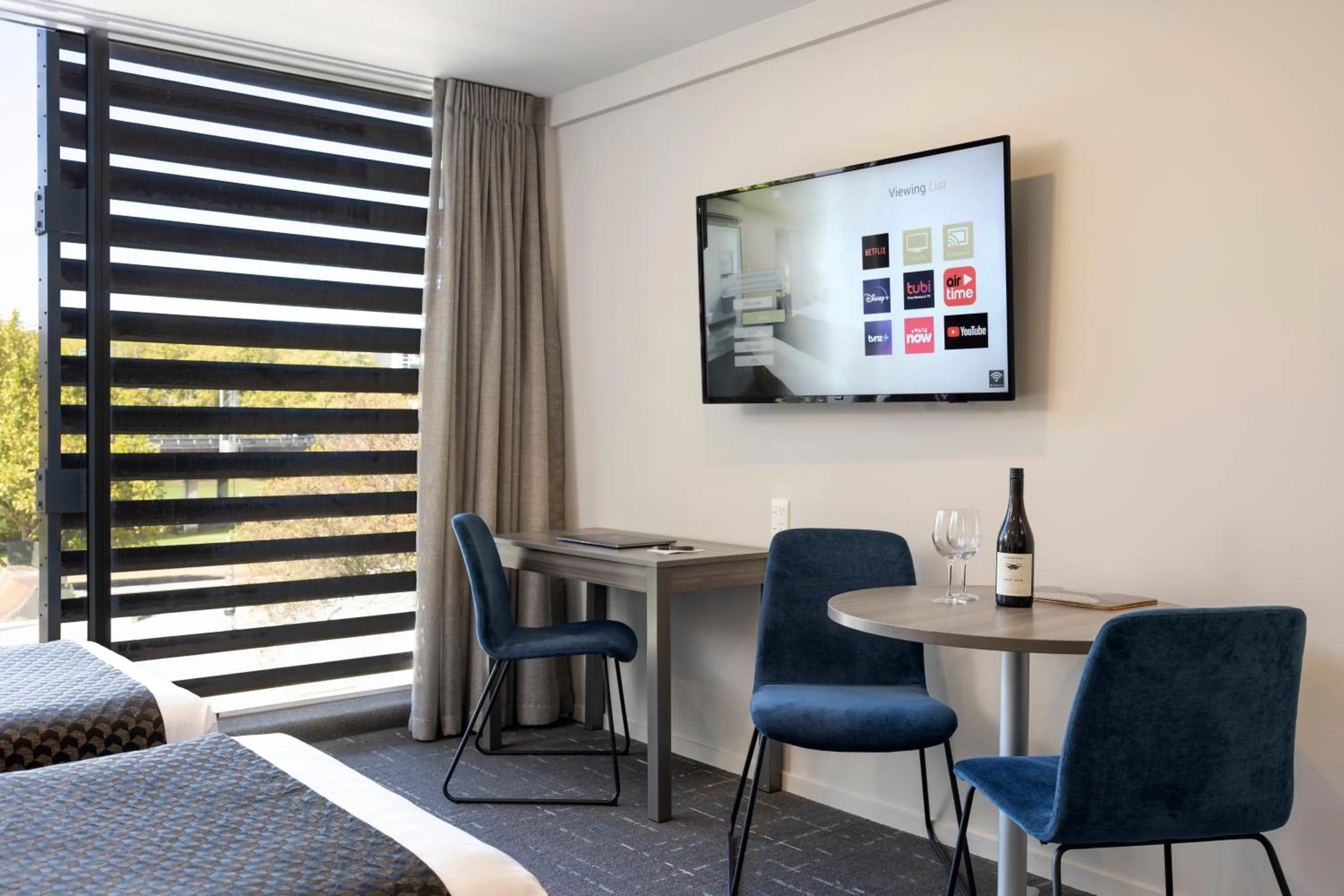 TV and multimedia, Bed in Quest on Beaumont