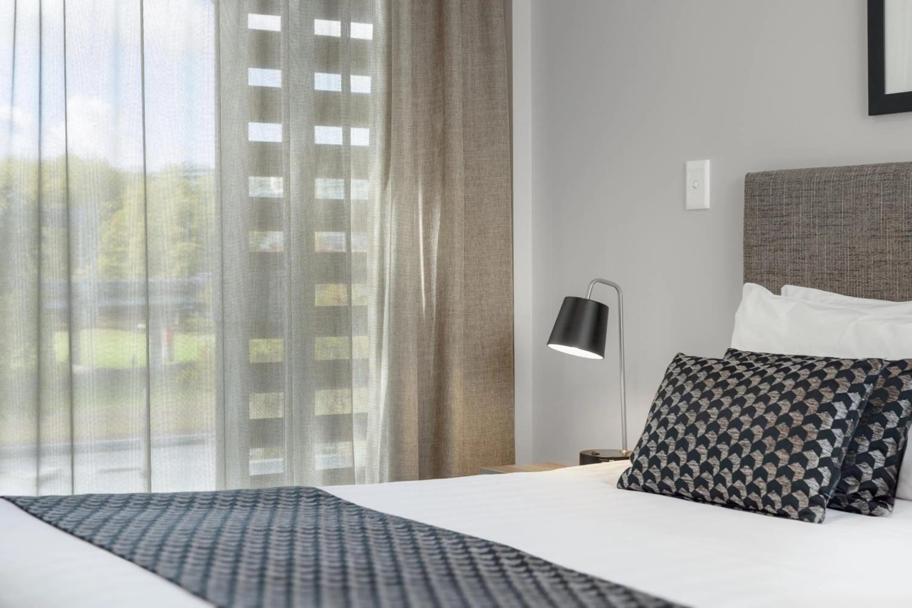 Street view, Bed in Quest on Beaumont