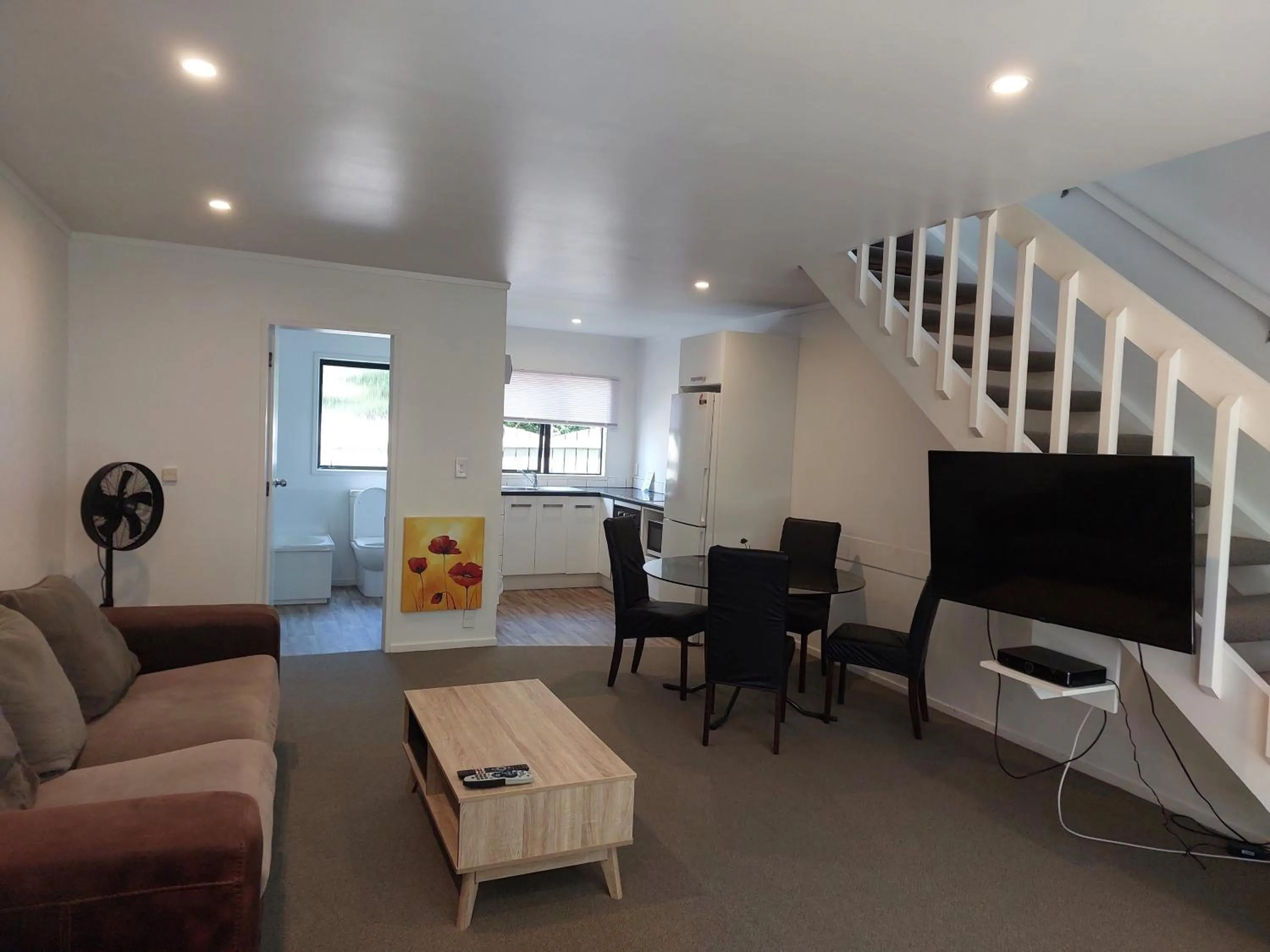 Living room in Camellia Court Motel