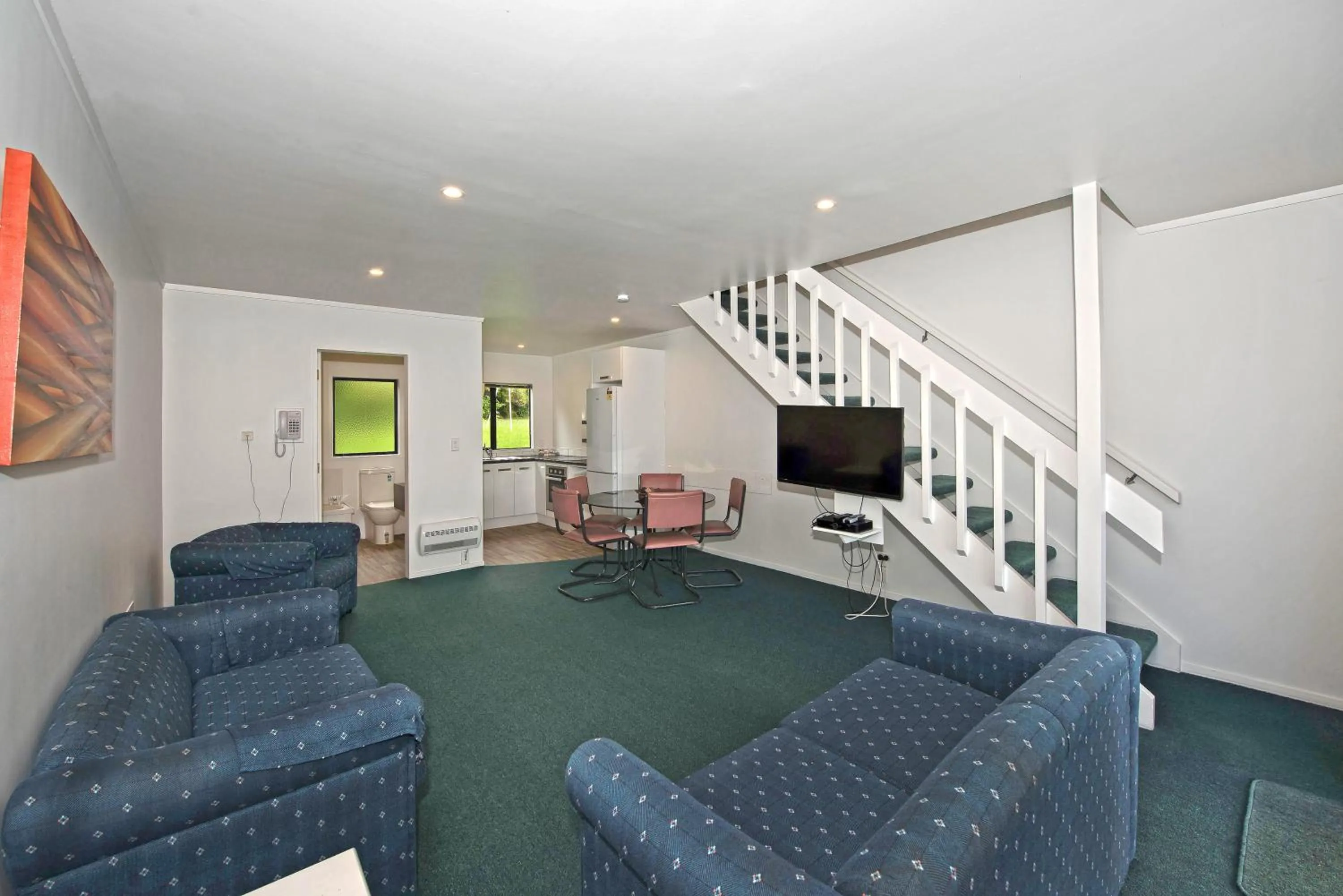 Camellia Court Motel