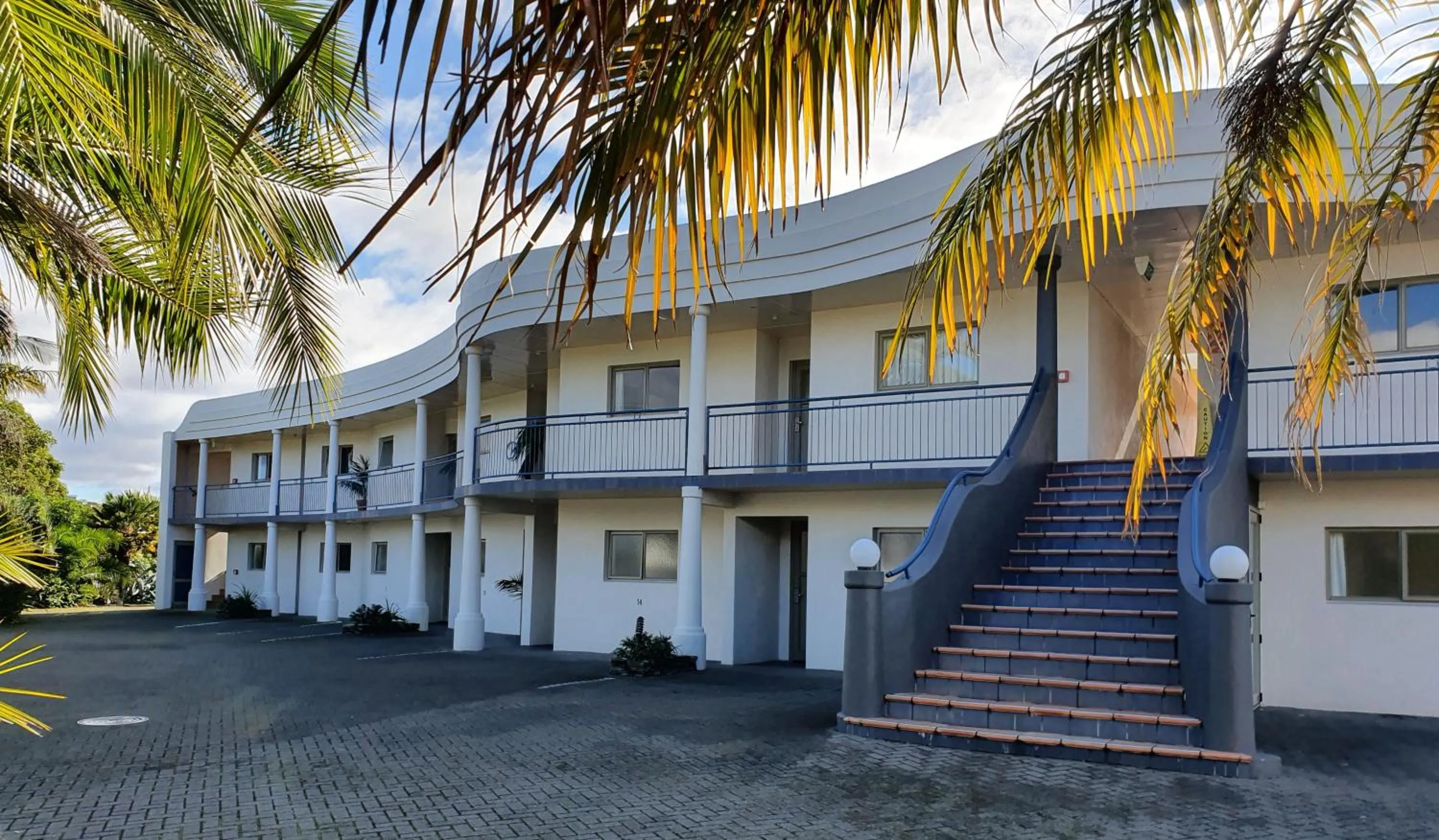 Property building in Breakers Motel