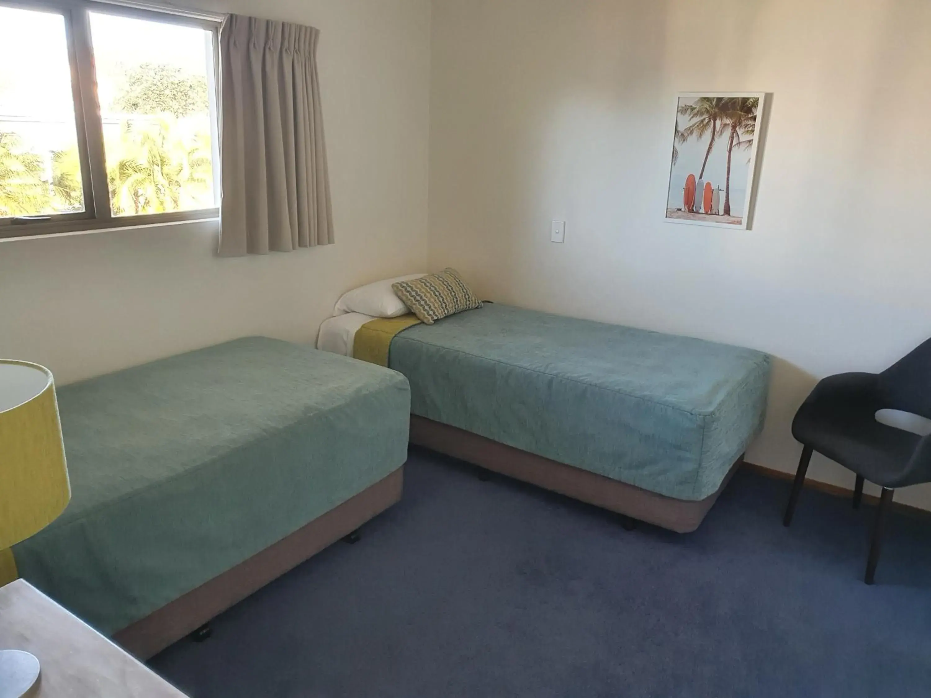 One-Bedroom Apartment with Hot Tub in Breakers Motel One-Bedroom Apartment with Hot Tub in Breakers Motel