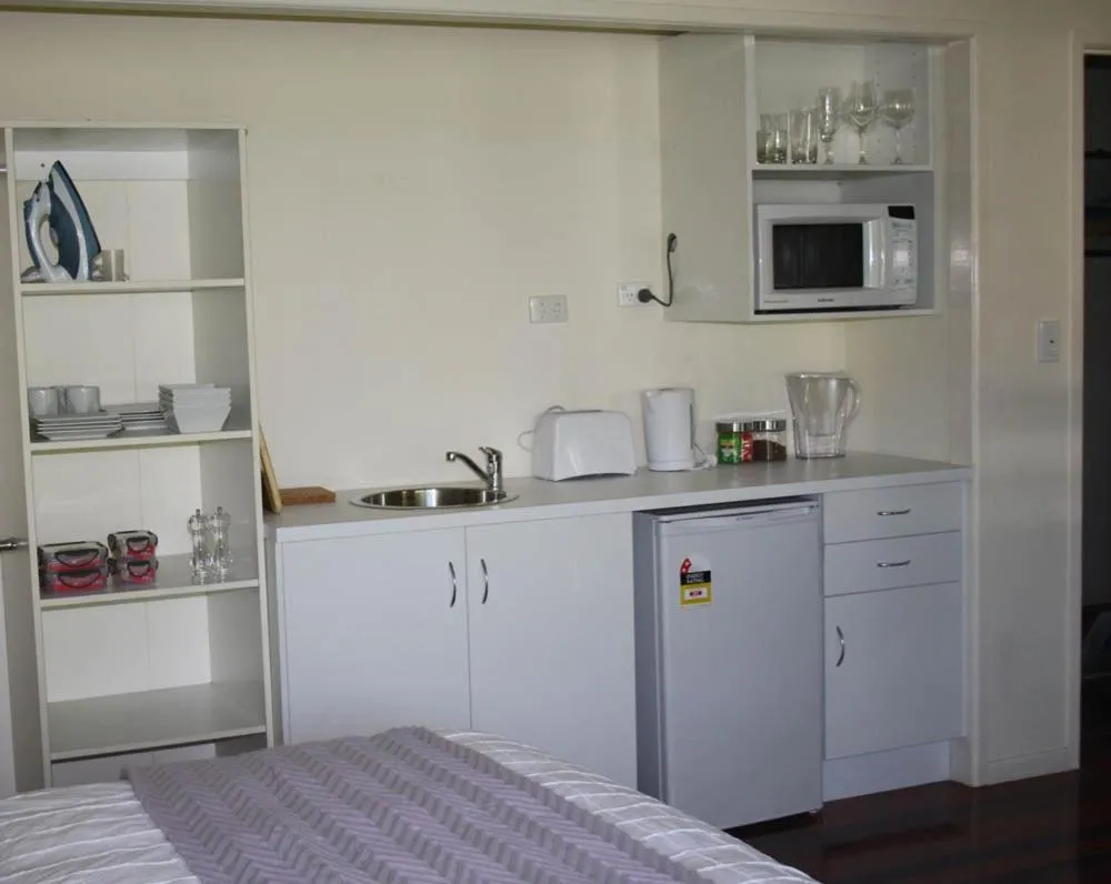 Kitchen or kitchenette in True North B&B