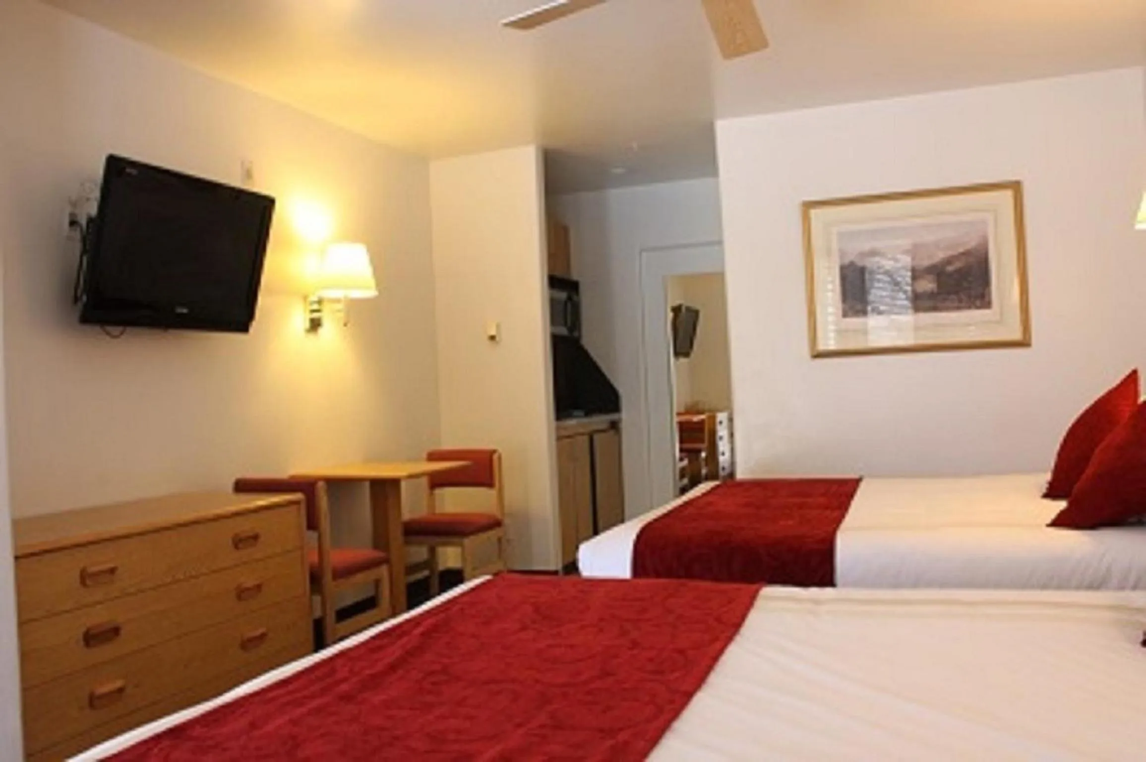 Bed in St Moritz Lodge and Condominiums