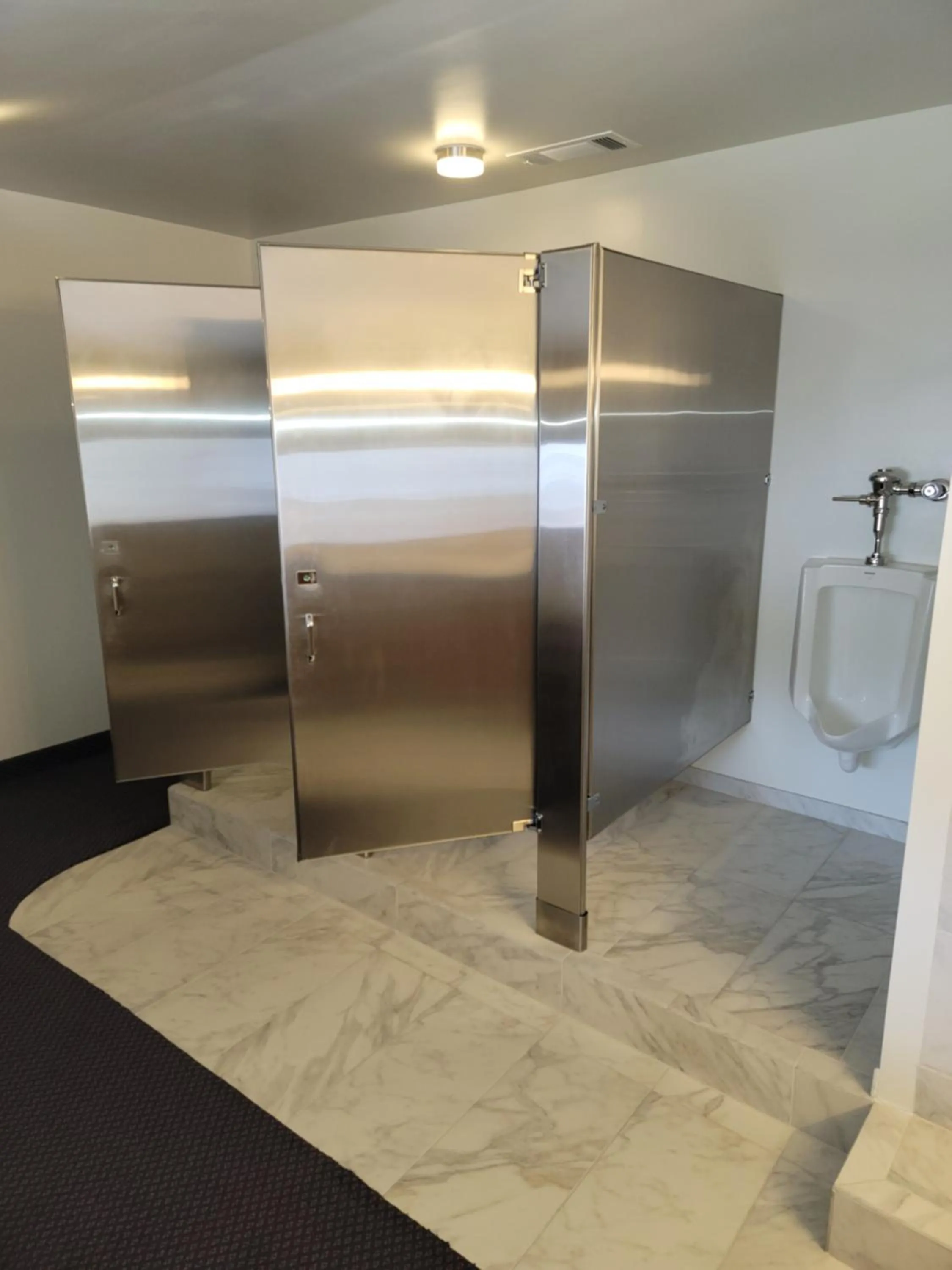 Bathroom in St Moritz Lodge and Condominiums