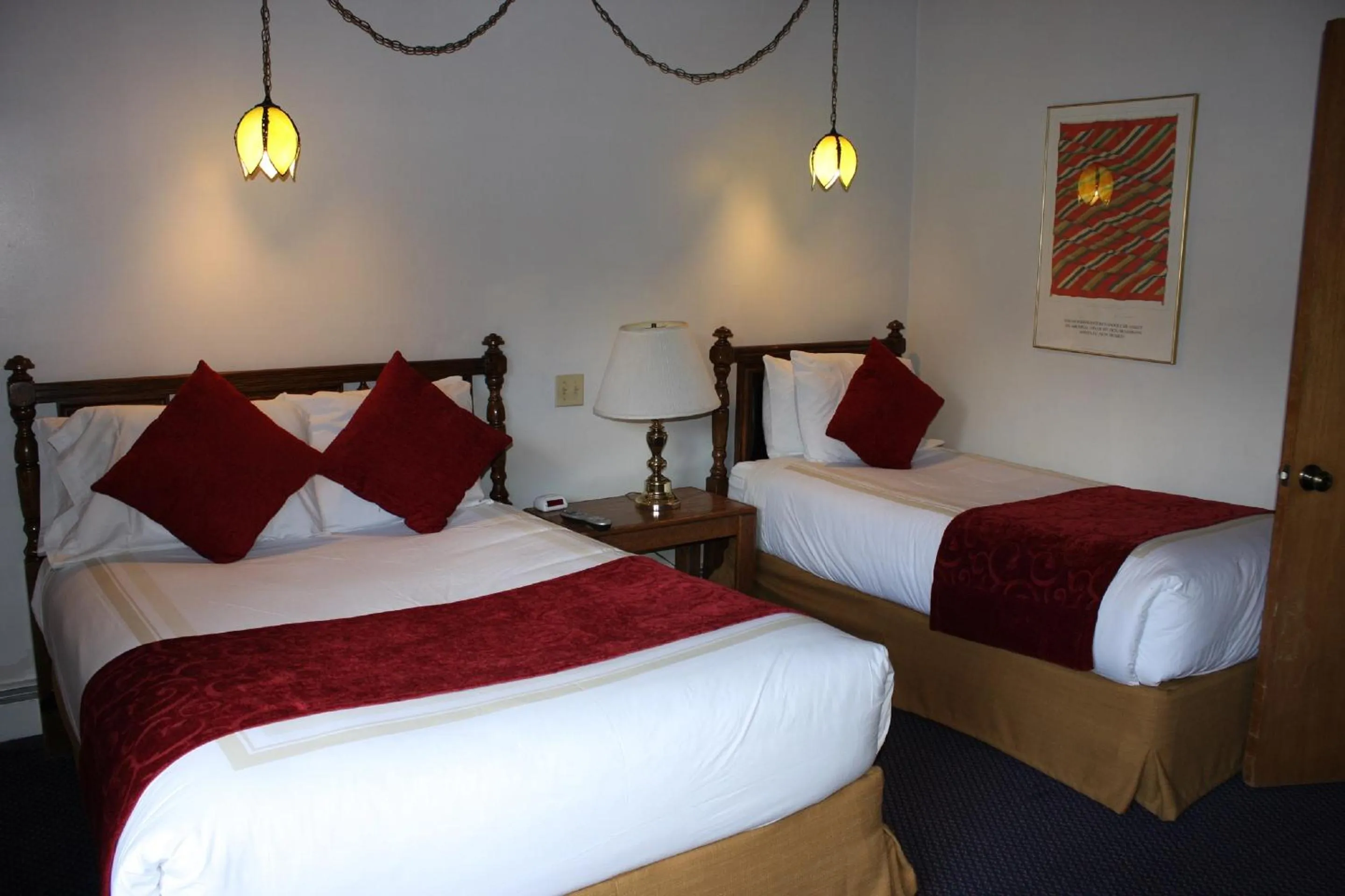 Bedroom, Bed in St Moritz Lodge and Condominiums