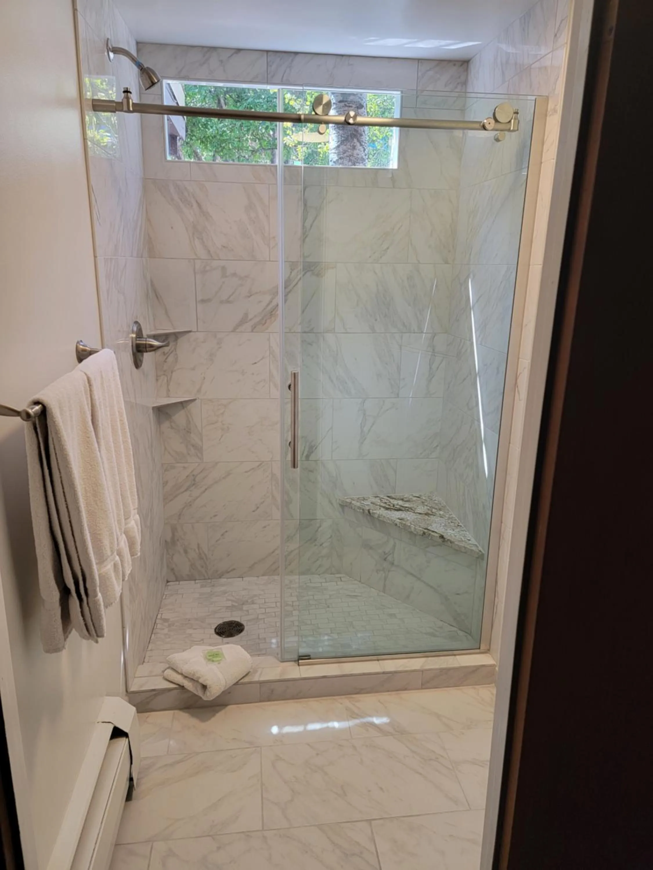Shower in St Moritz Lodge and Condominiums