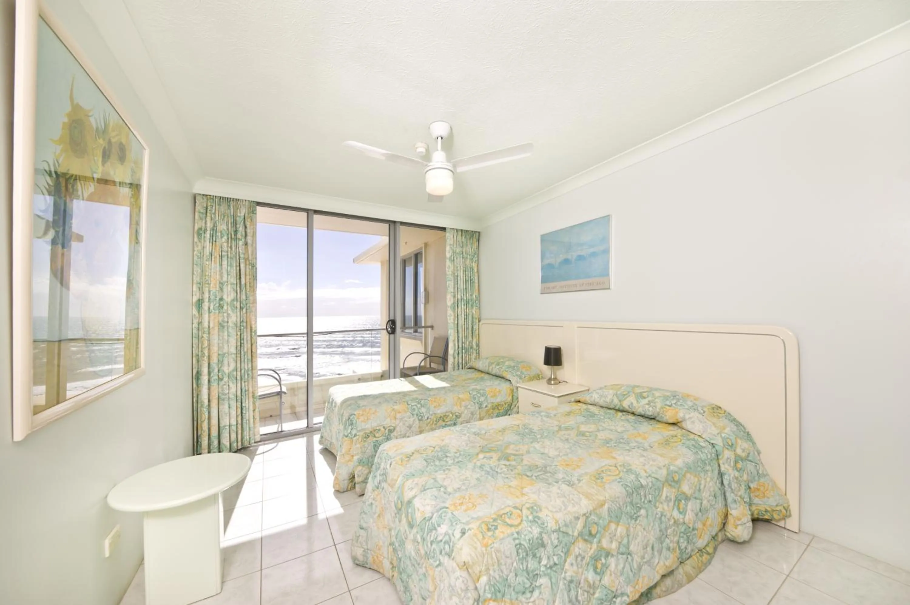 Bedroom, Bed in Berkeley on the Beach