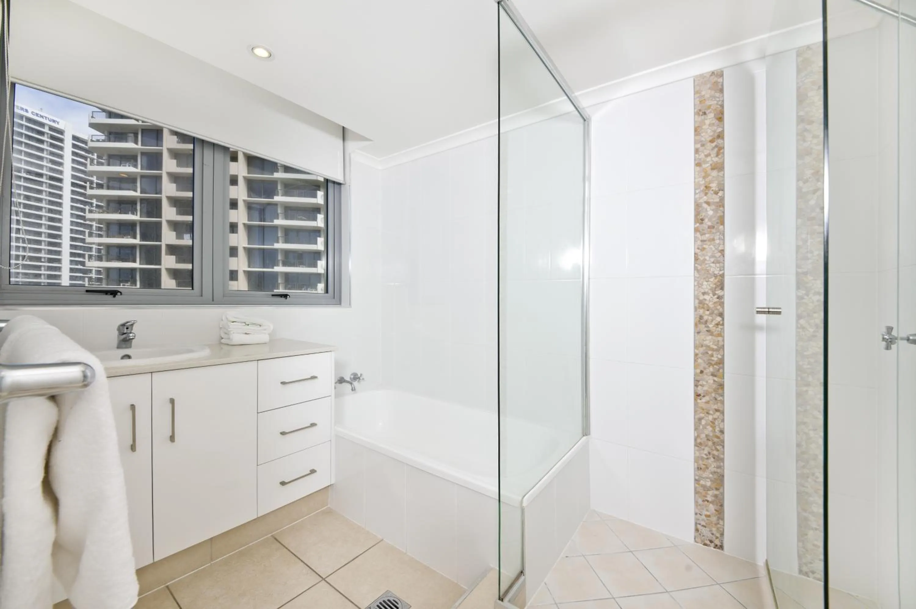 Bathroom in Berkeley on the Beach