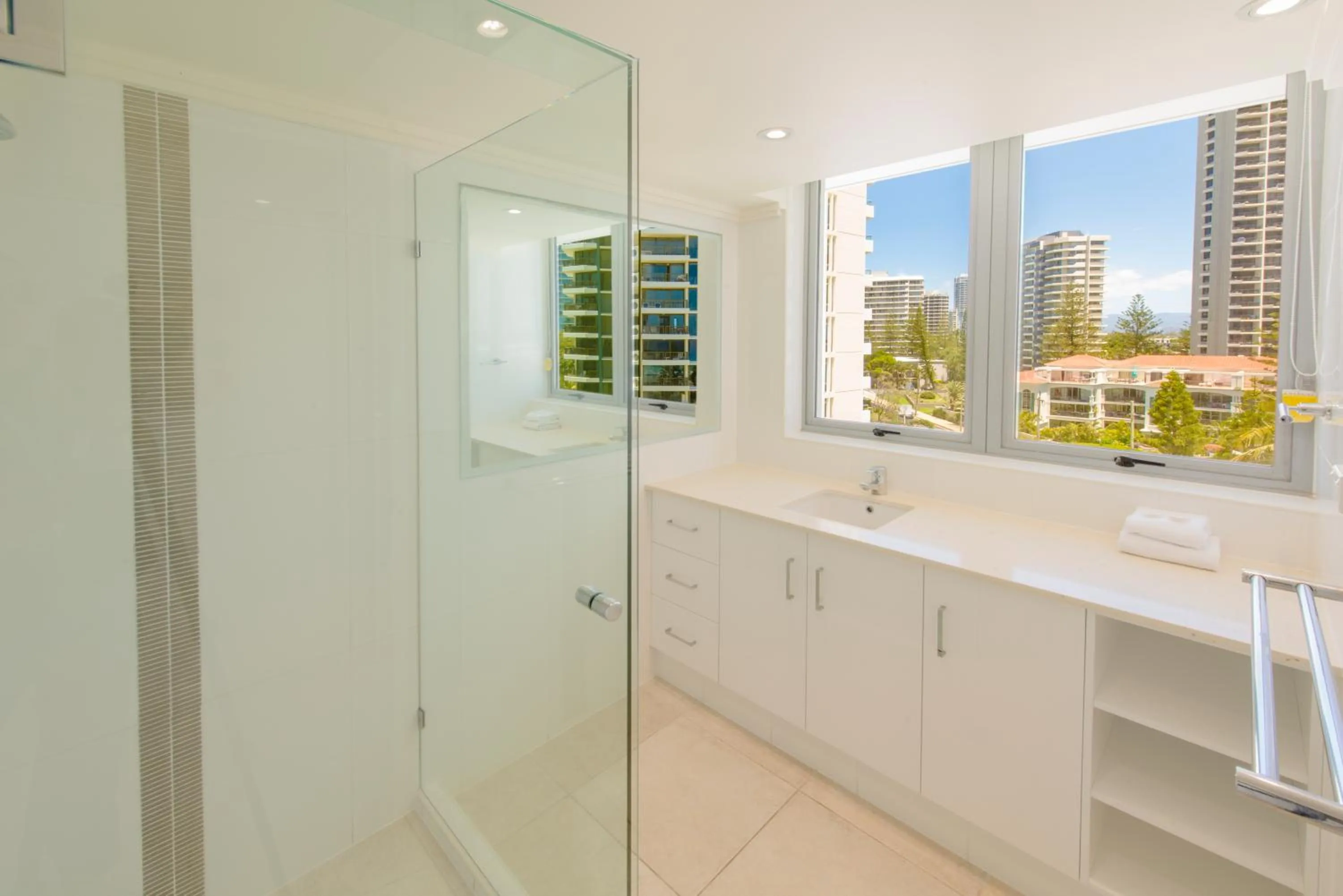 Bathroom in Berkeley on the Beach