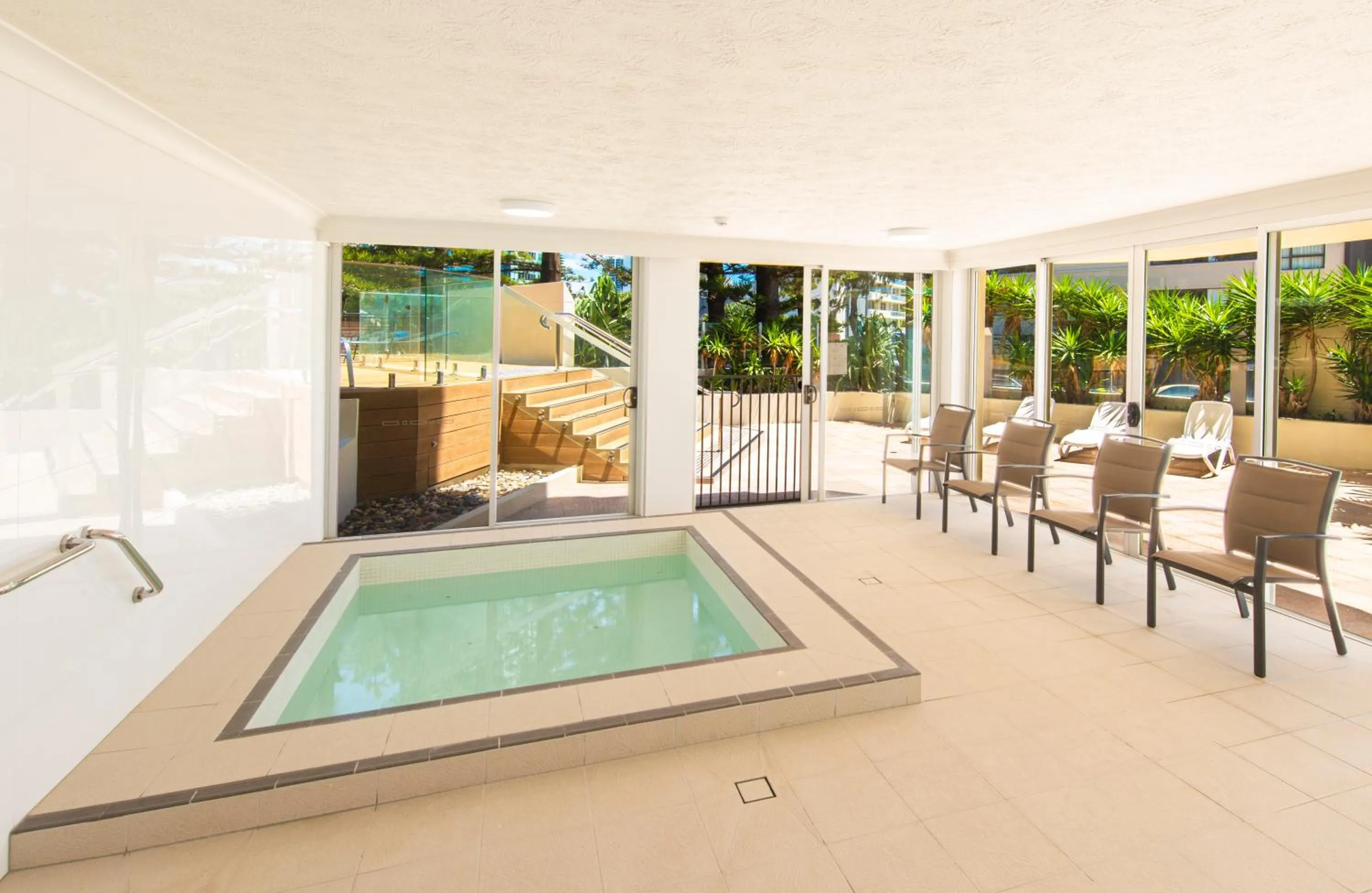 Hot Tub in Berkeley on the Beach