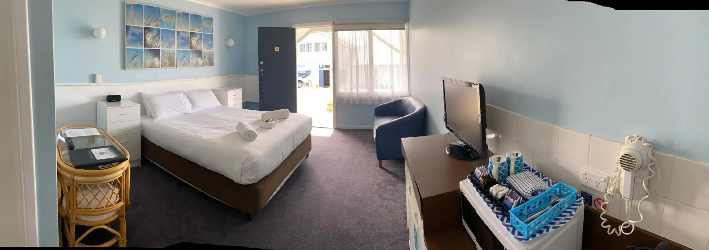 Bed in Swansea Motor Inn Tasmania