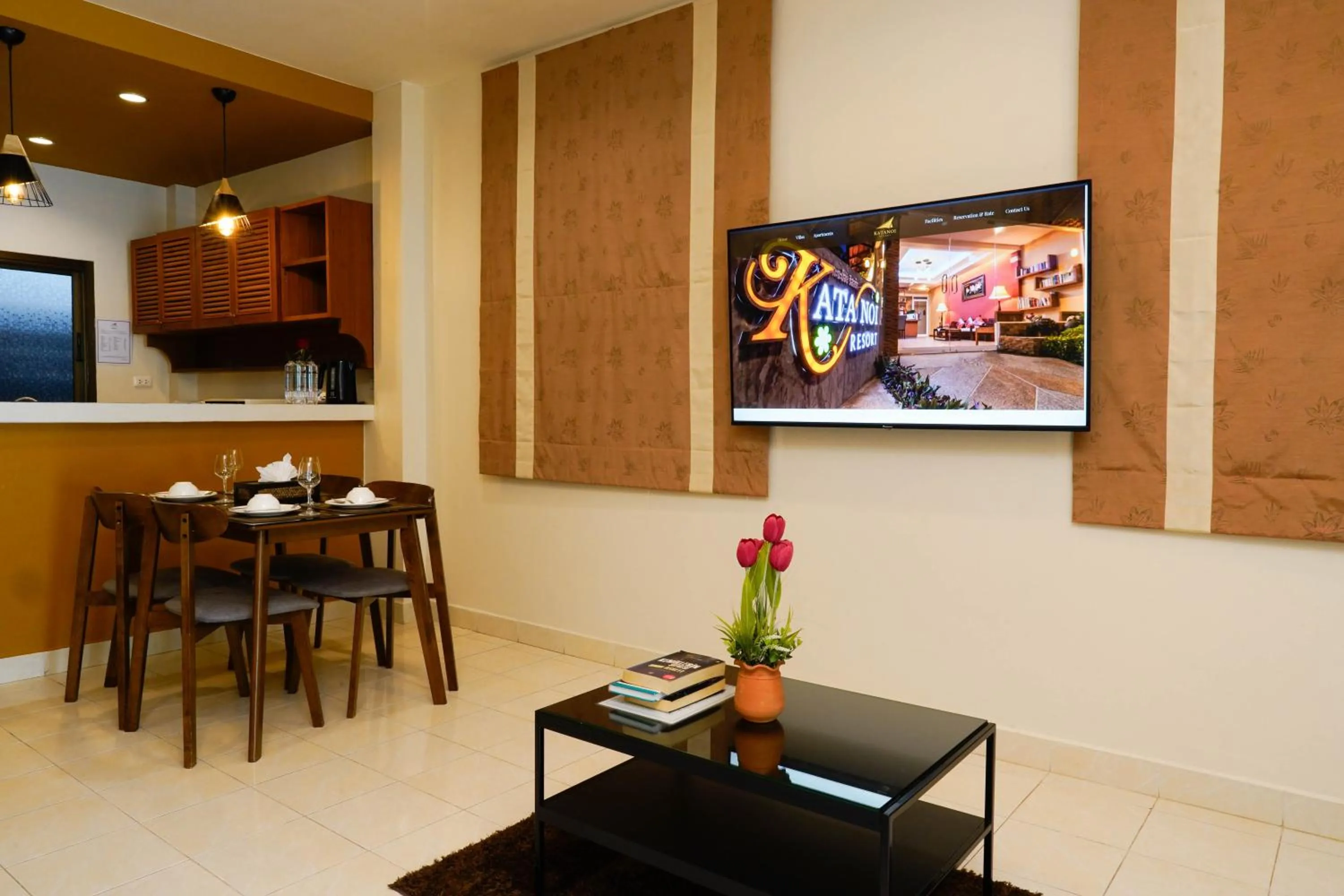 Communal lounge/ TV room in Katanoi Resort