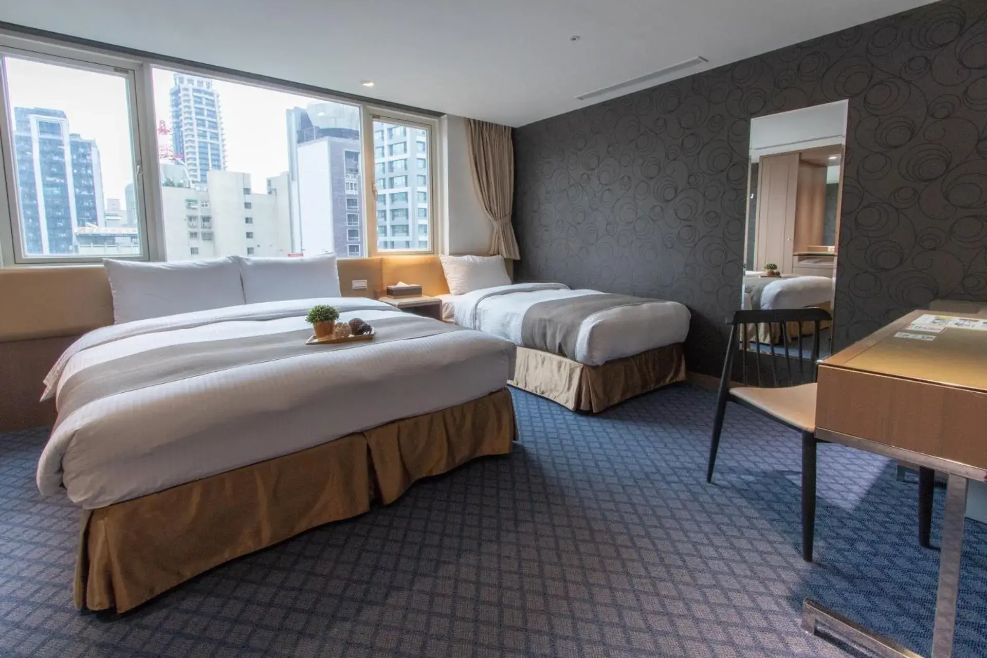Triple Room with City View in Muzik Hotel - Ximen Station Branch Triple Room with City View in Muzik Hotel - Ximen Station Branch