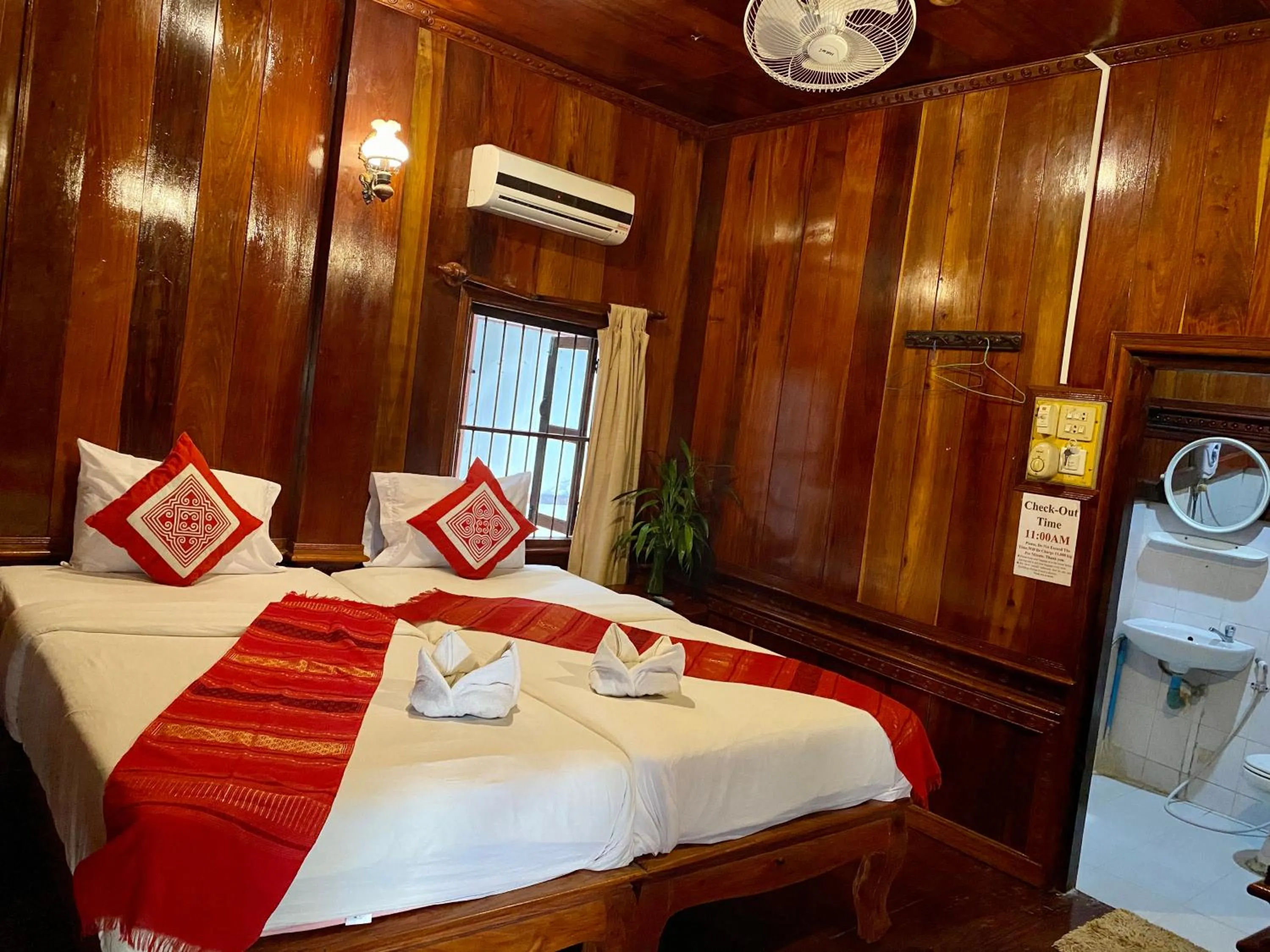 Bedroom, Bed in Soutikone1 Guesthouse