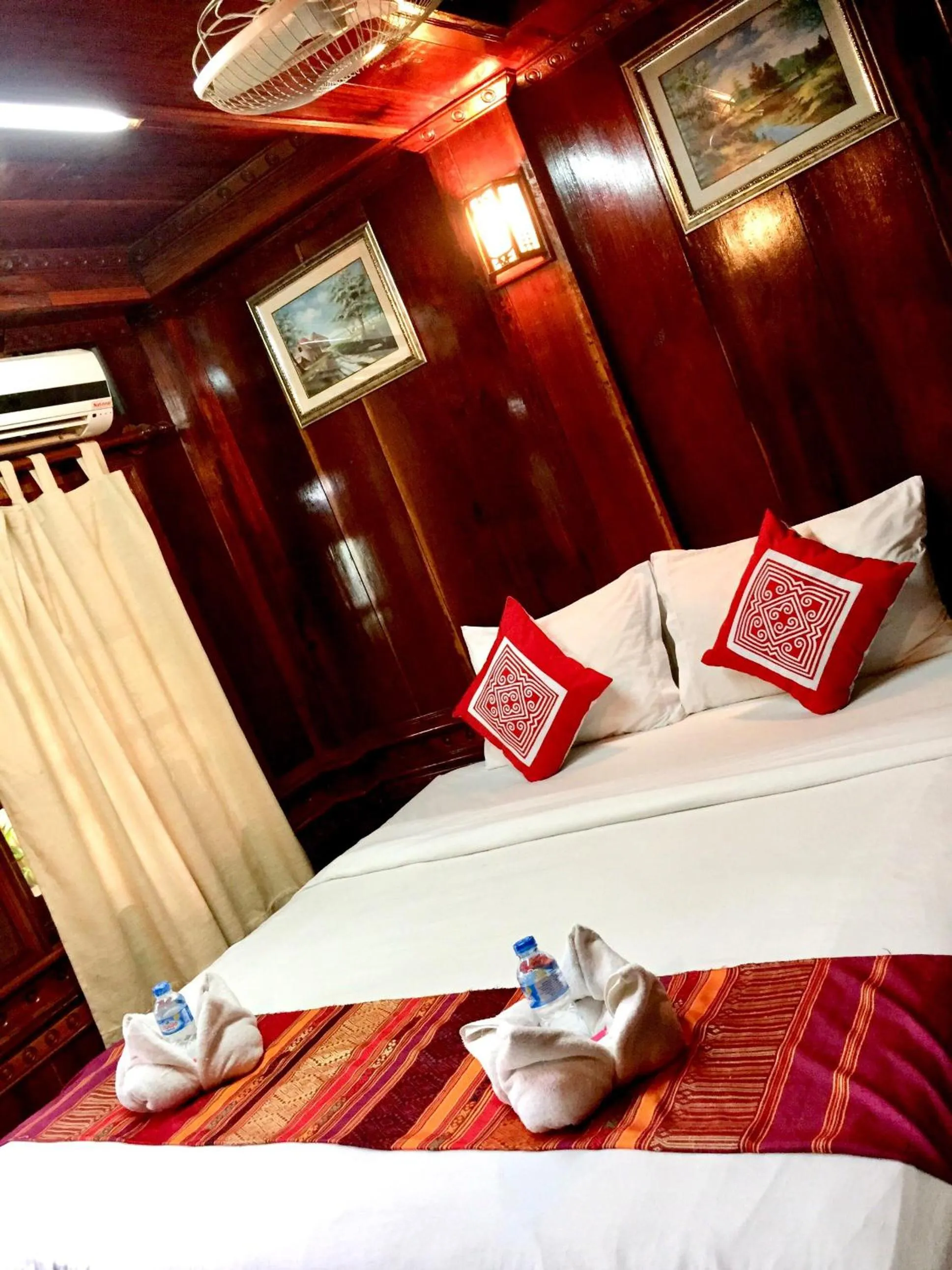 Bedroom, Bed in Soutikone1 Guesthouse