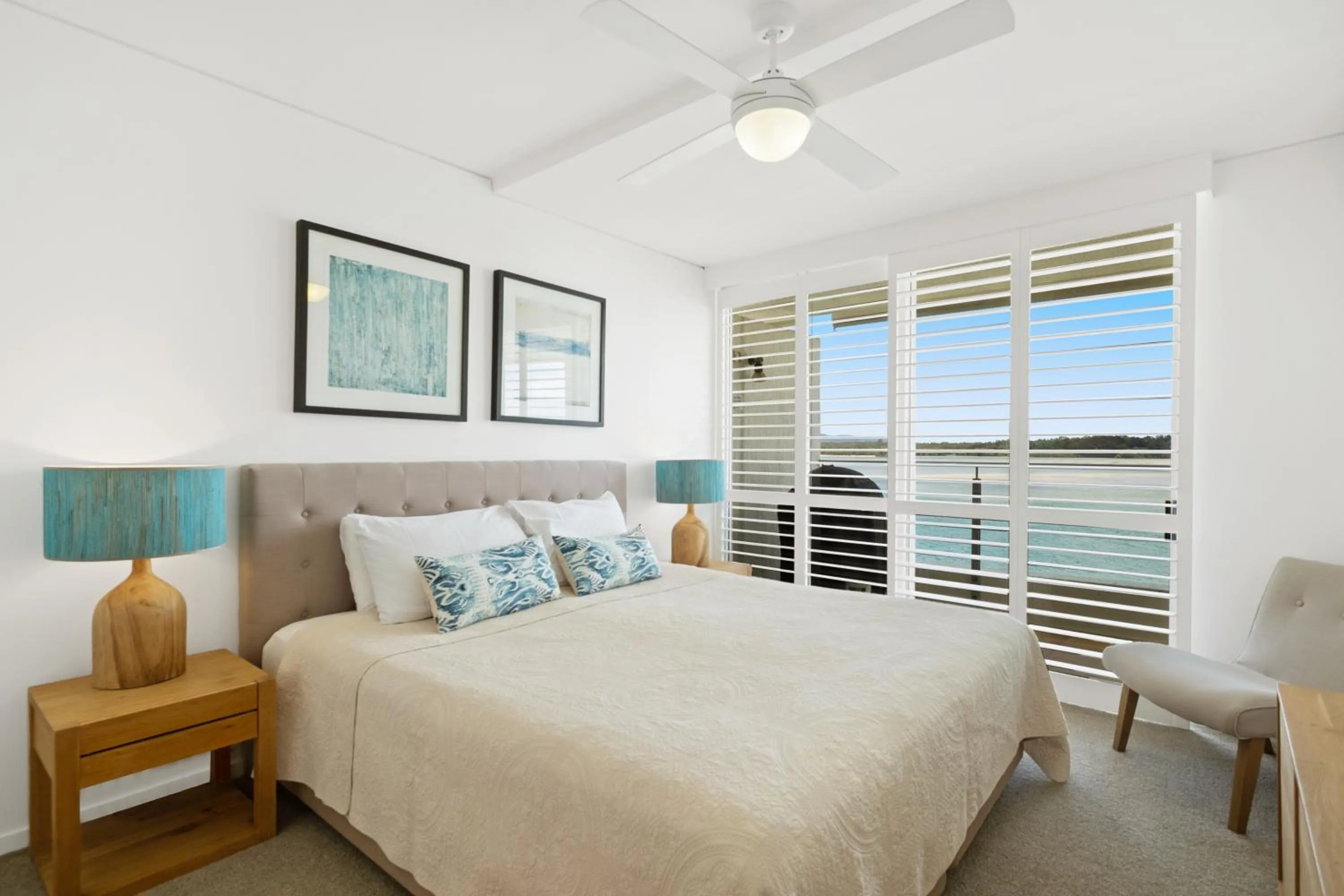 Bed in Las Rias Holiday Apartments