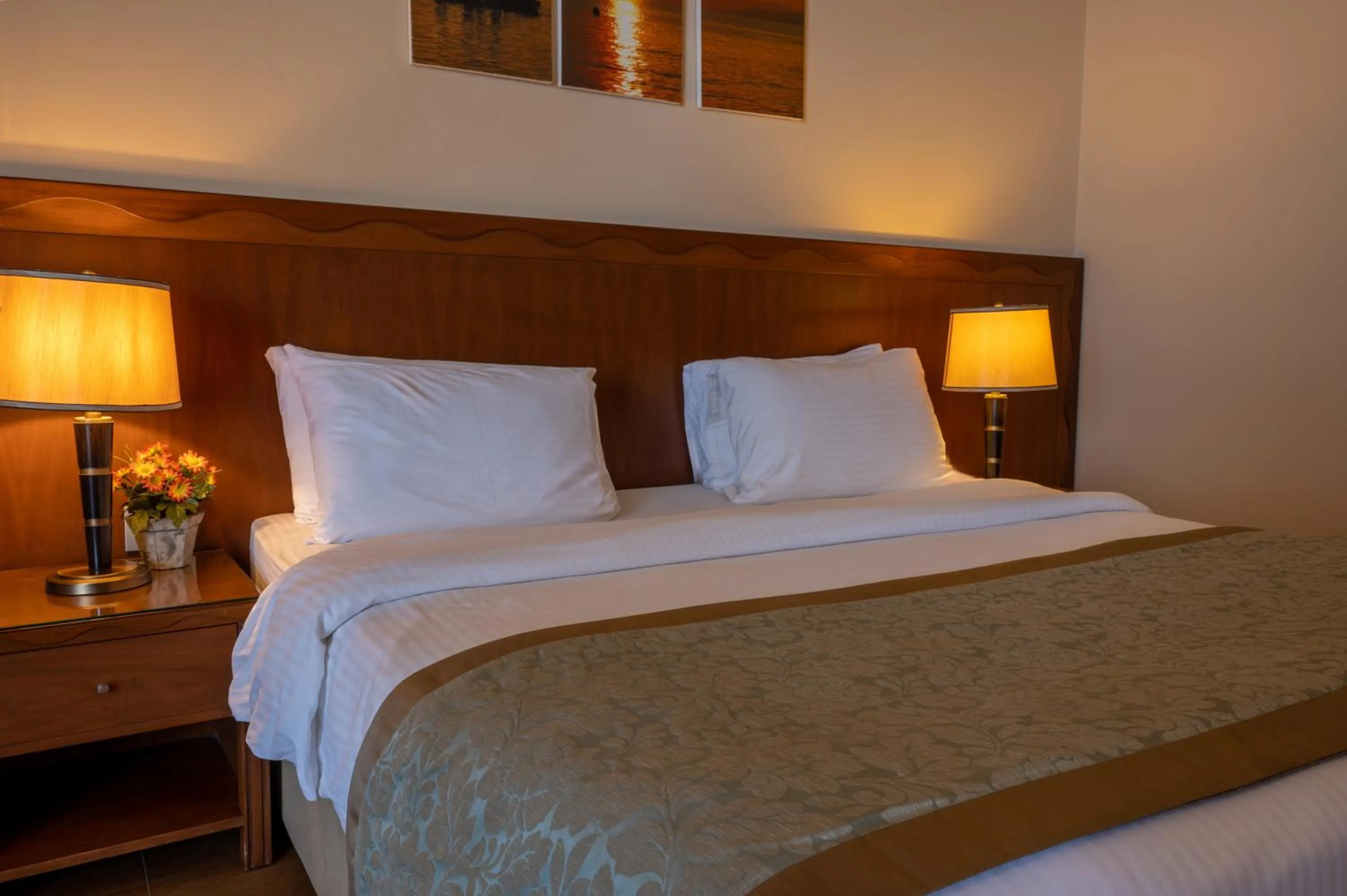 Bed in Jiyeh Marina Resort Hotel & Chalets