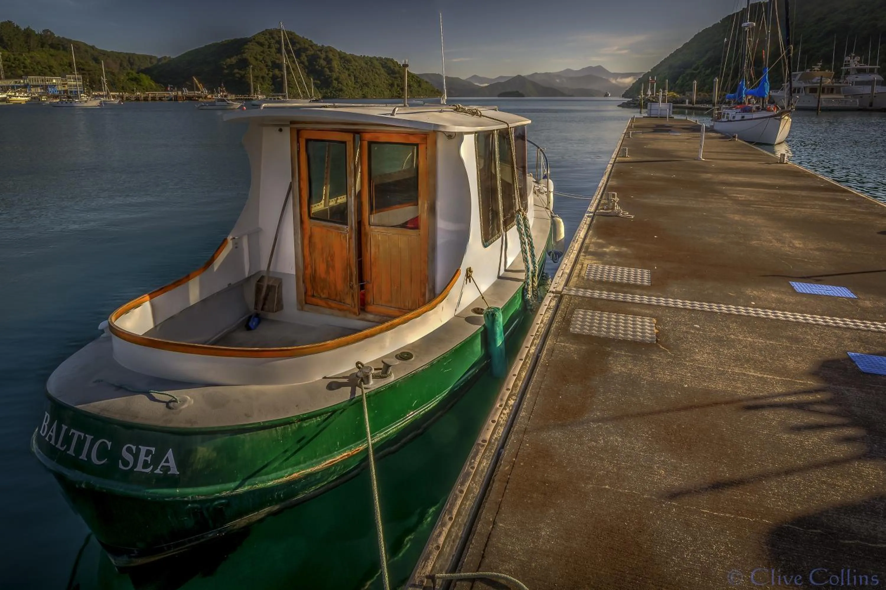 Spring in High Street Living Motel