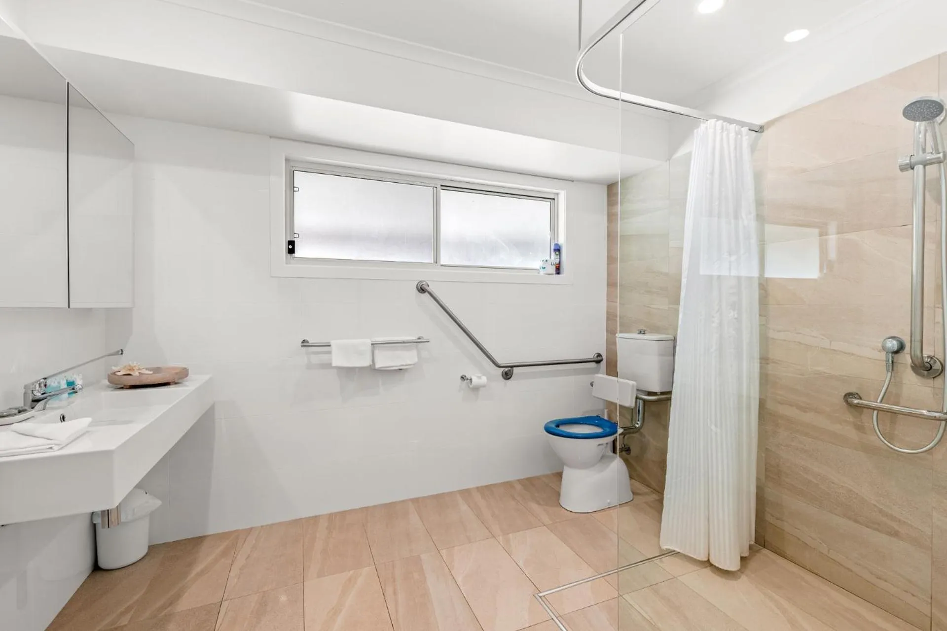 Bathroom in Salt @ South West Rocks