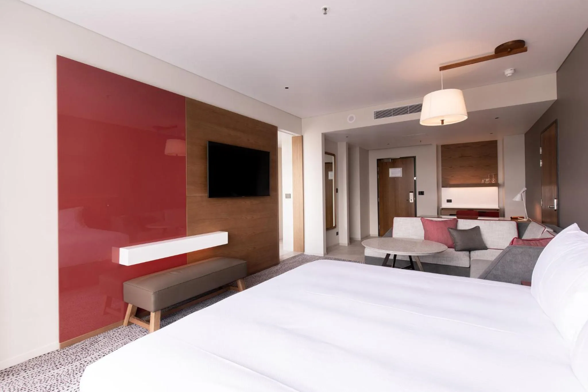 Photo of the whole room, Bed in Crowne Plaza Hobart by IHG