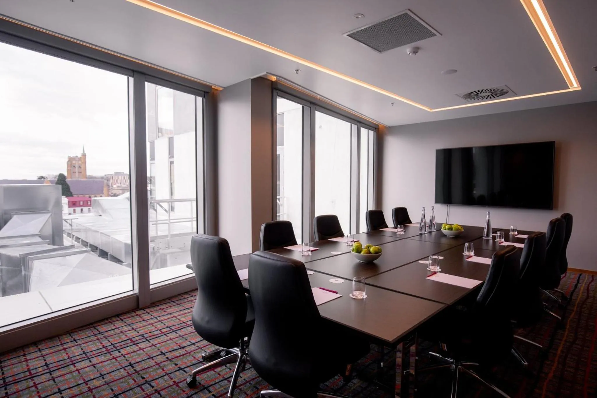 Meeting/conference room in Crowne Plaza Hobart by IHG
