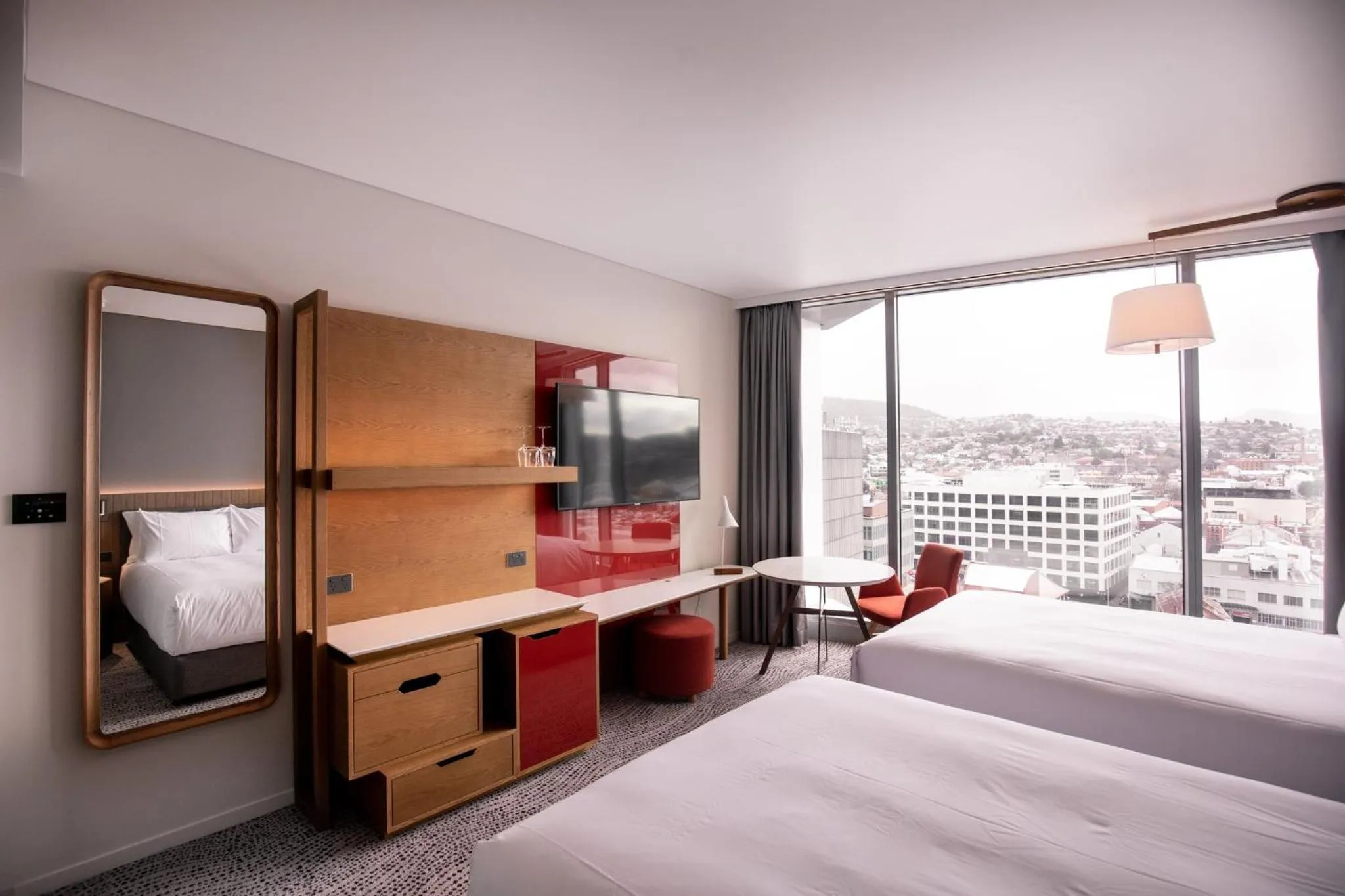 Photo of the whole room, Bed in Crowne Plaza Hobart by IHG