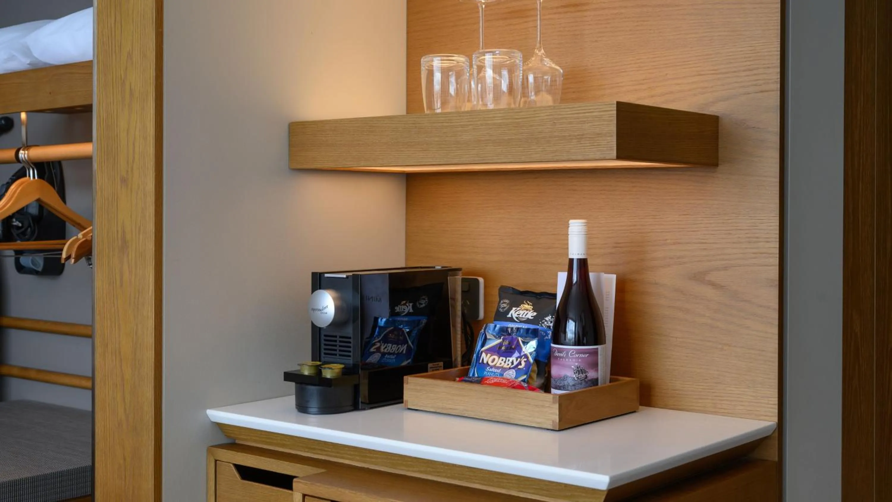 Photo of the whole room in Crowne Plaza Hobart by IHG