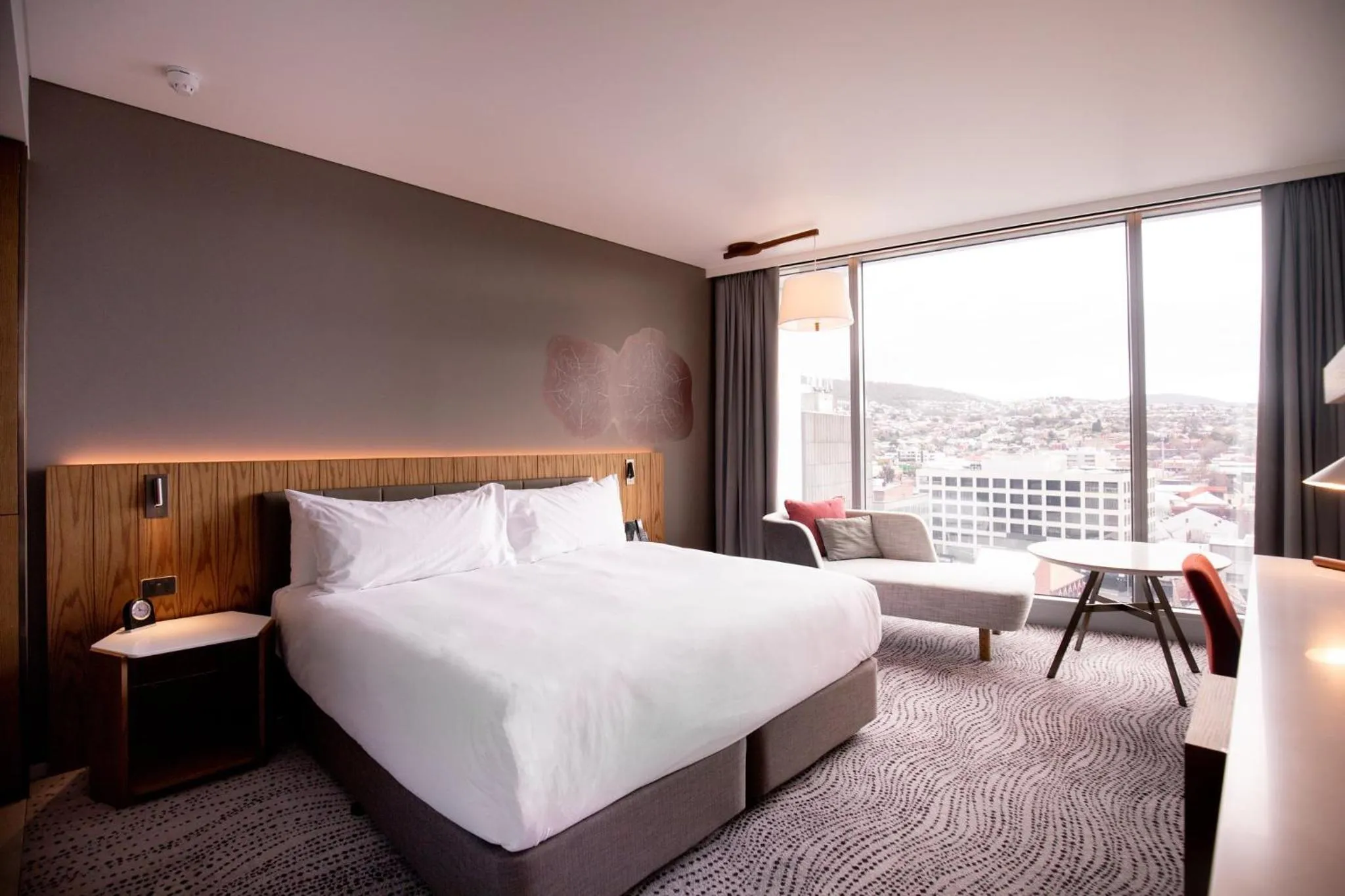 Photo of the whole room, Bed in Crowne Plaza Hobart by IHG