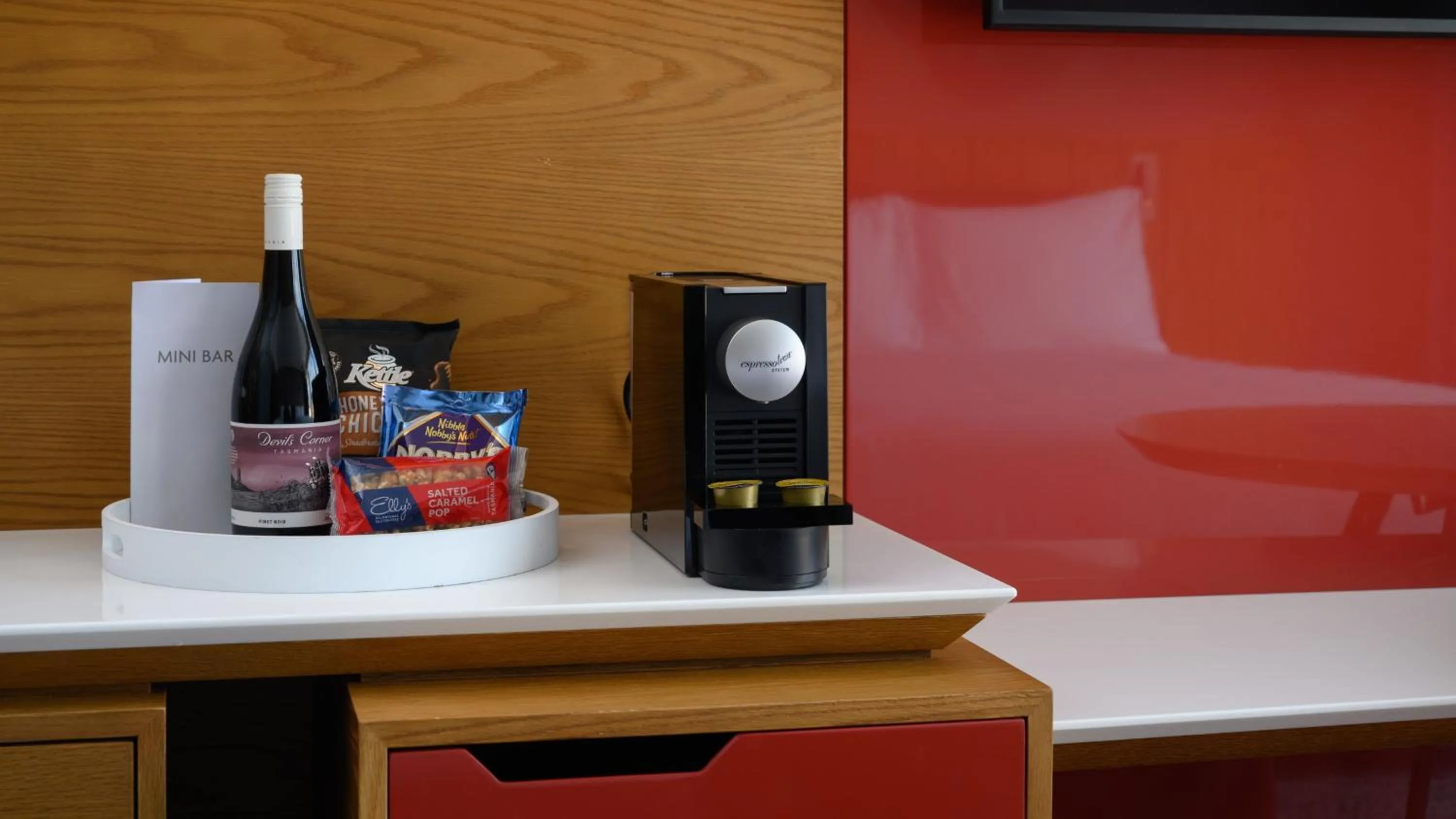 Photo of the whole room in Crowne Plaza Hobart by IHG