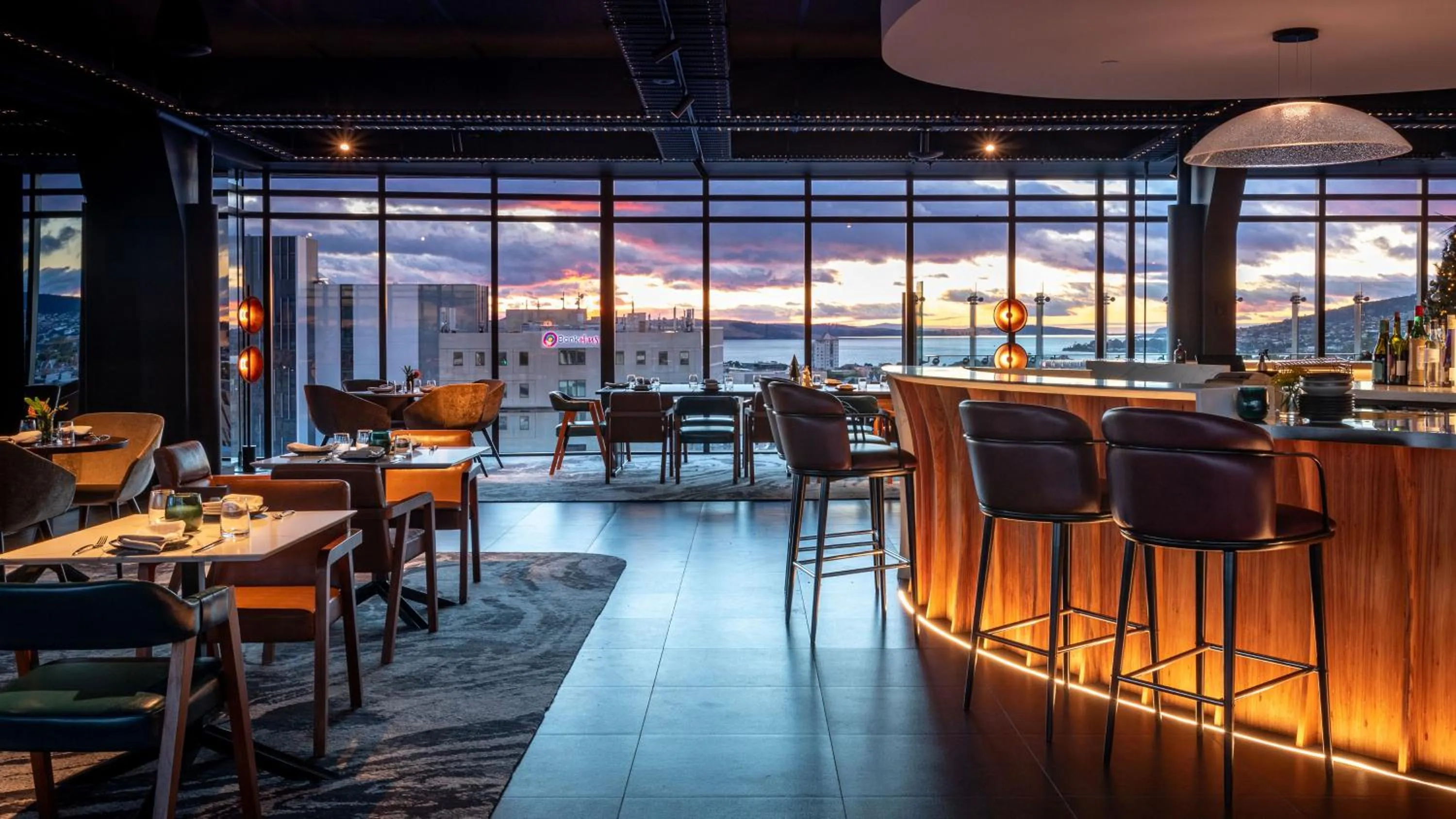 Restaurant/places to eat in Crowne Plaza Hobart by IHG