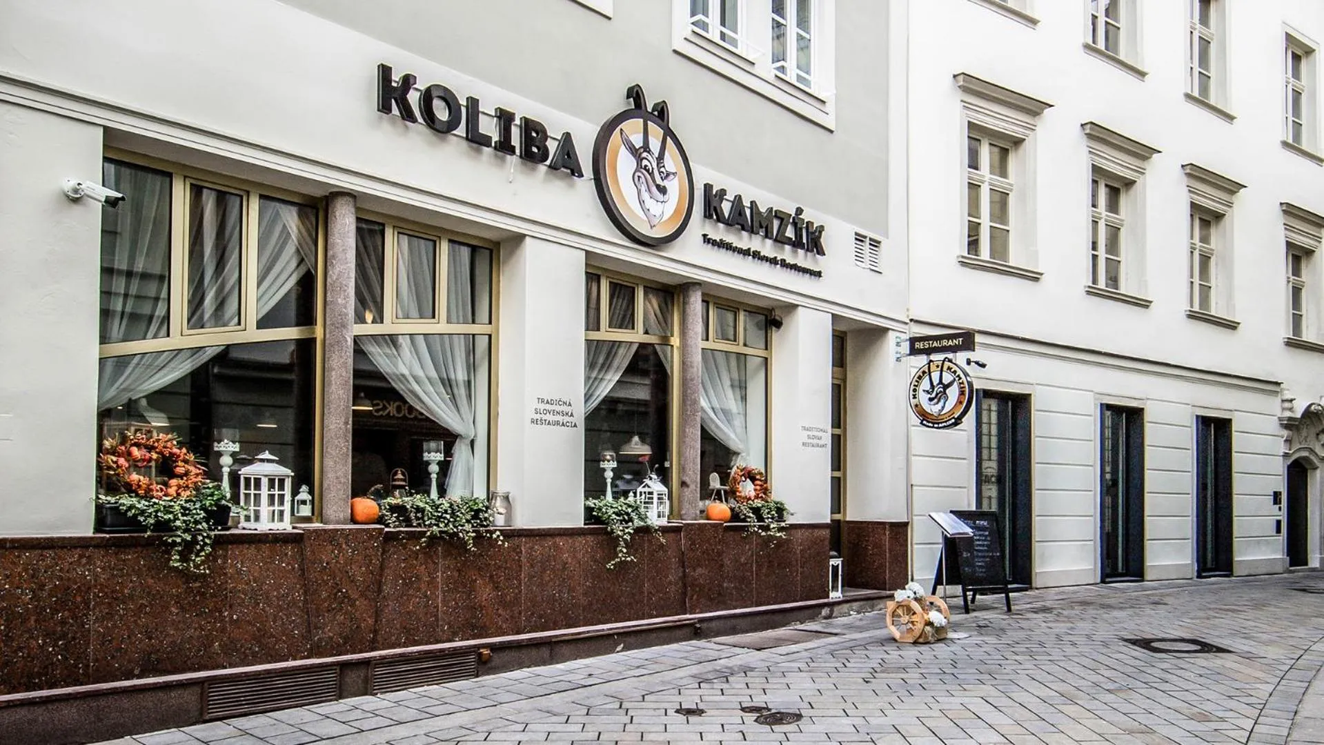 Property building in APLEND CITY Hotel Perugia