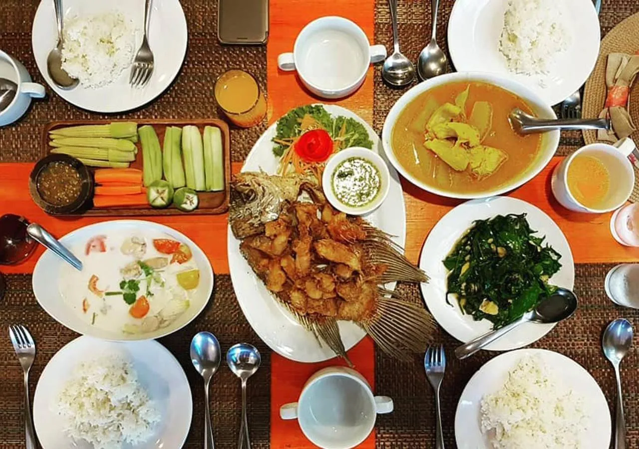 Food and drinks in Panvaree Resort