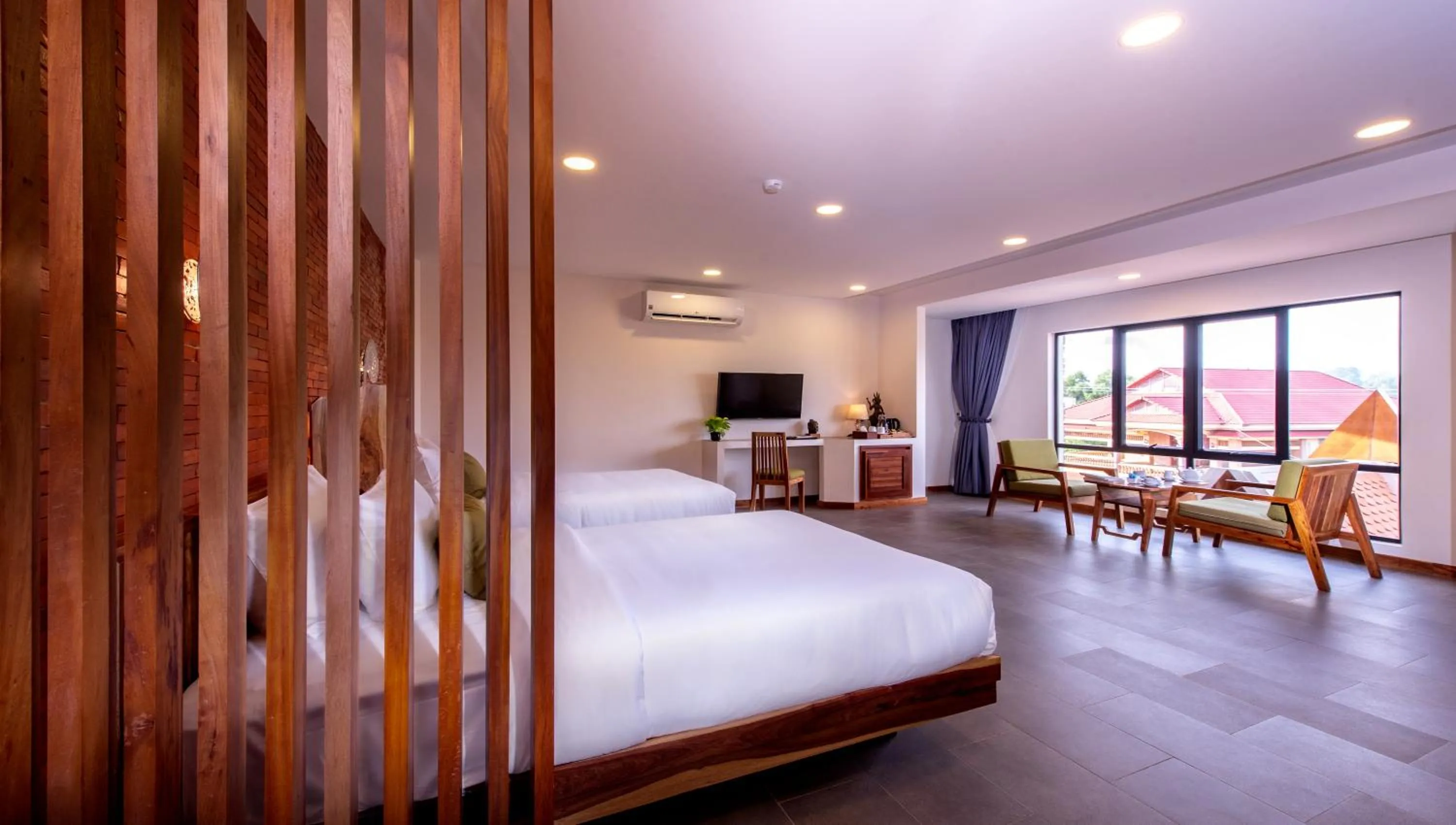 Photo of the whole room, Bed in Araya Angkor Residence