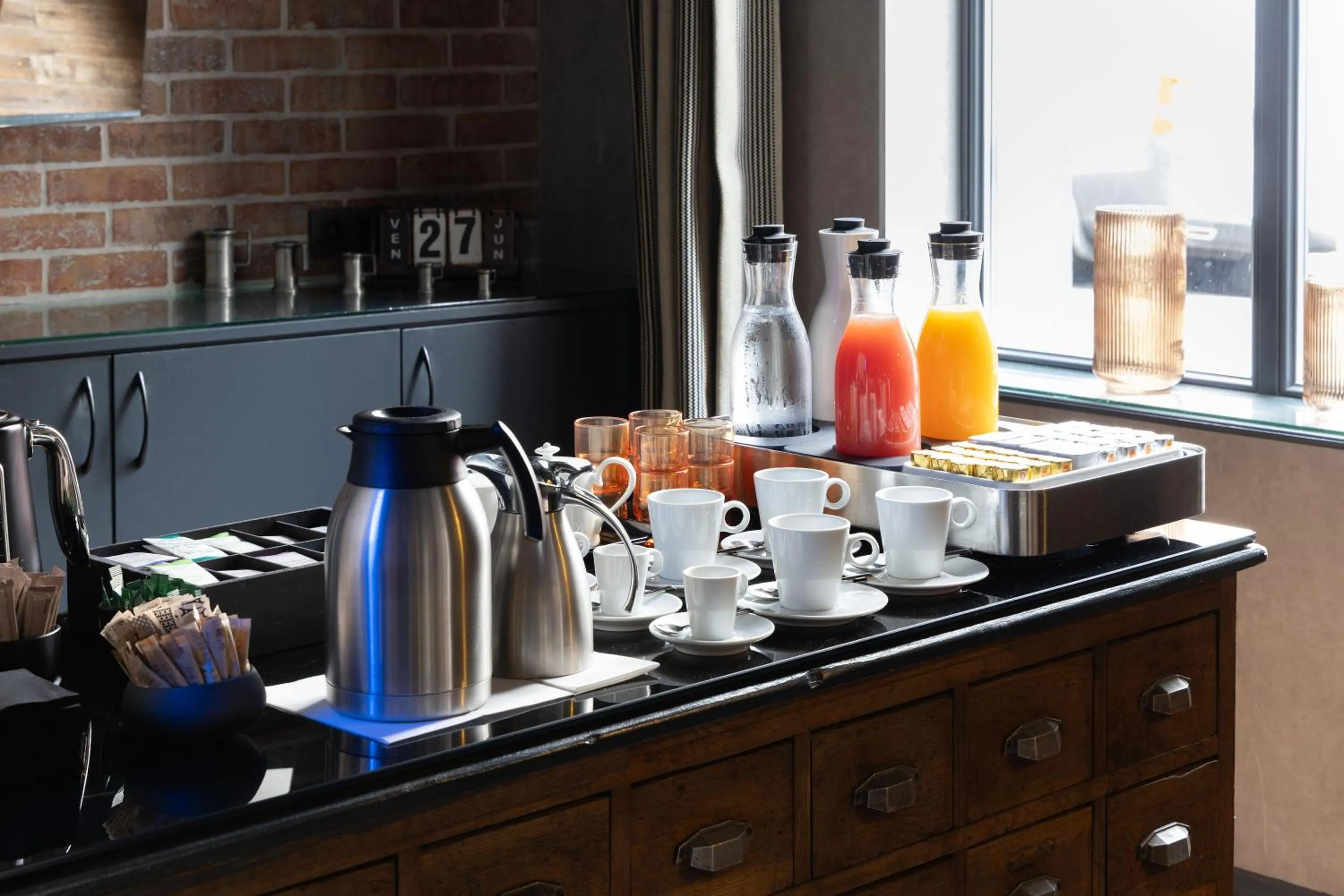 Coffee/tea facilities in Hôtel Fabric