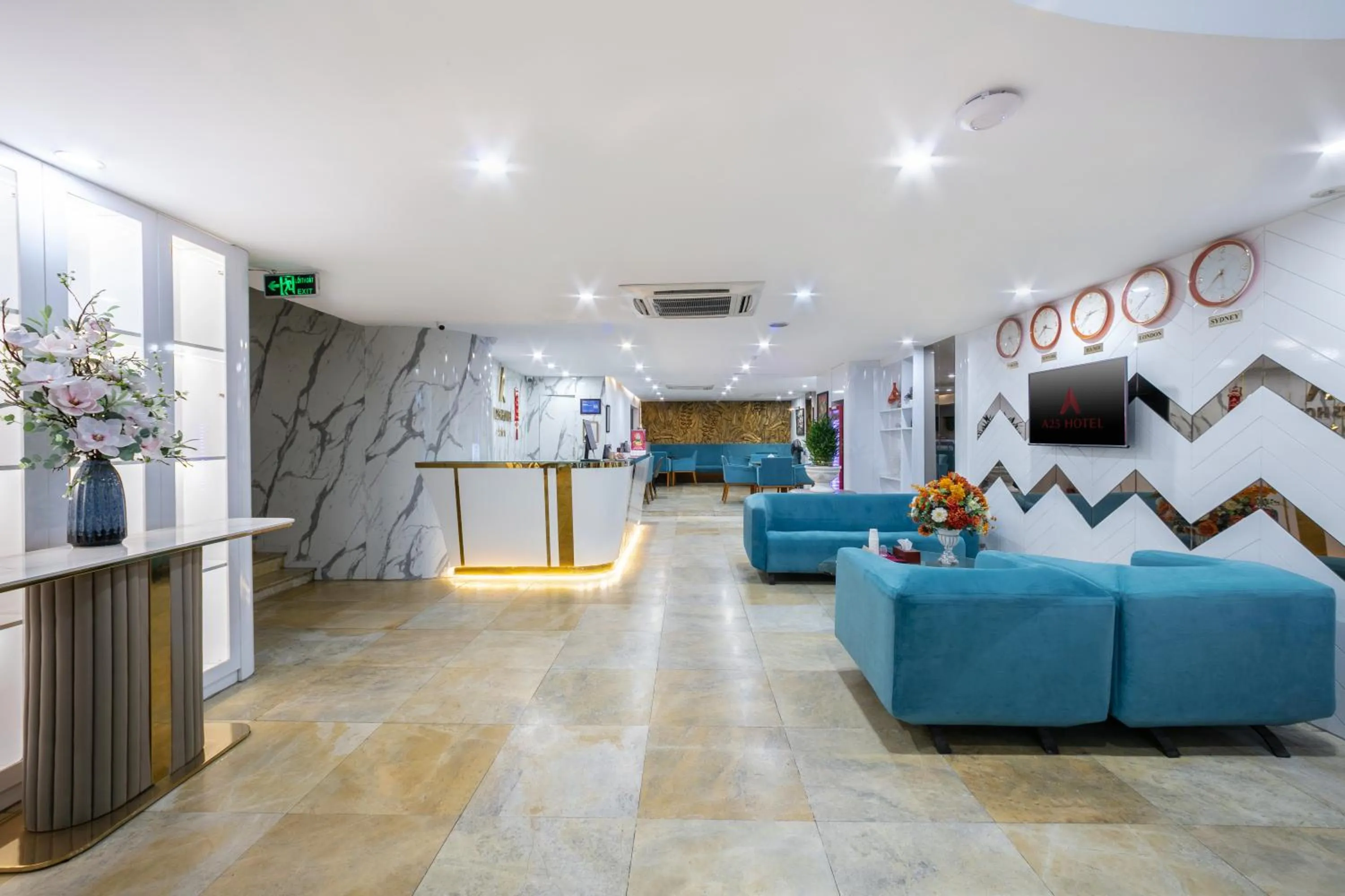 concierge in A25 Hotel - 12 Ngô Sỹ Liên