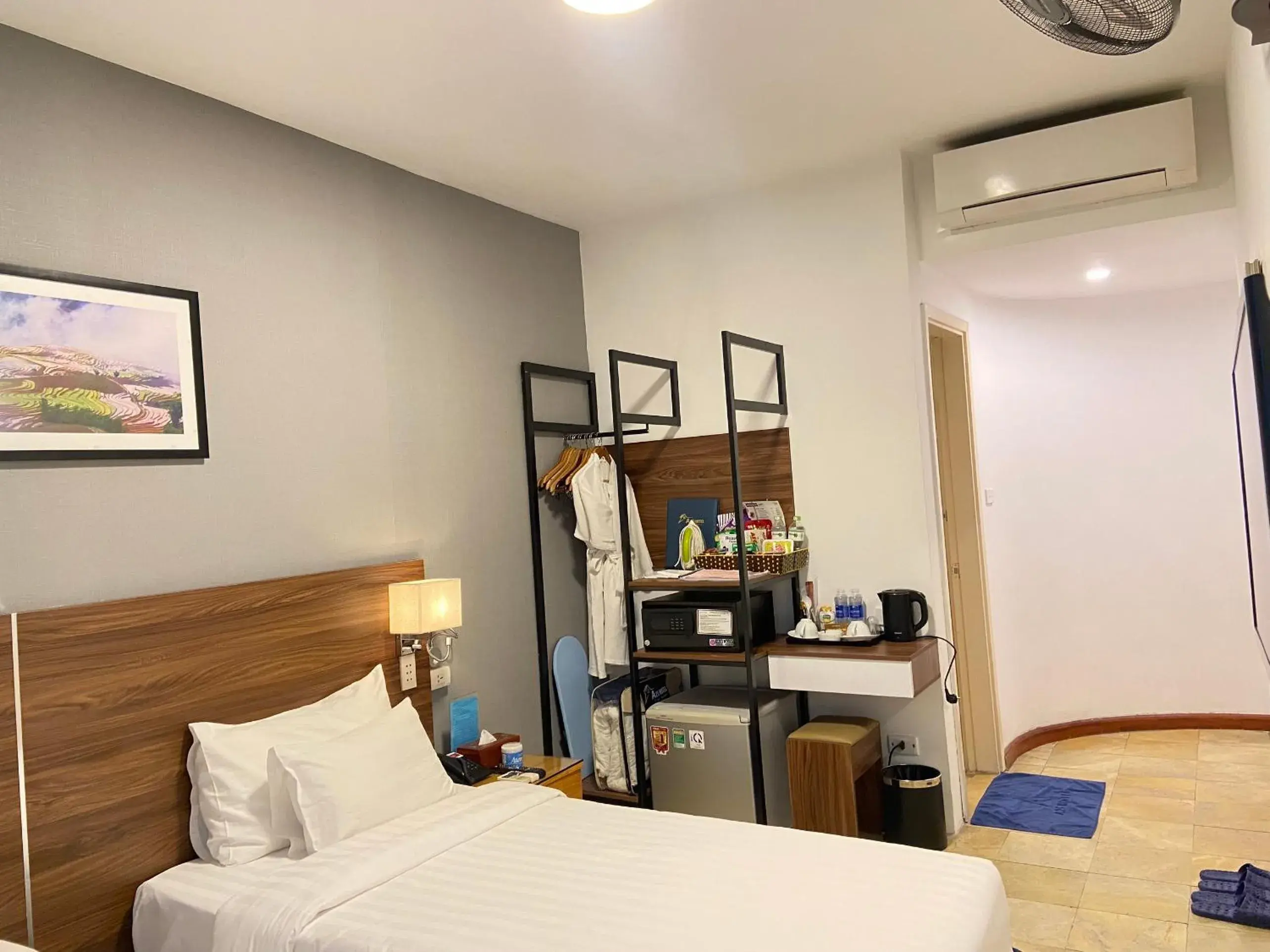 Superior Double Room in A25 Hotel - 12 Ngô Sỹ Liên Superior Double Room in A25 Hotel - 12 Ngô Sỹ Liên