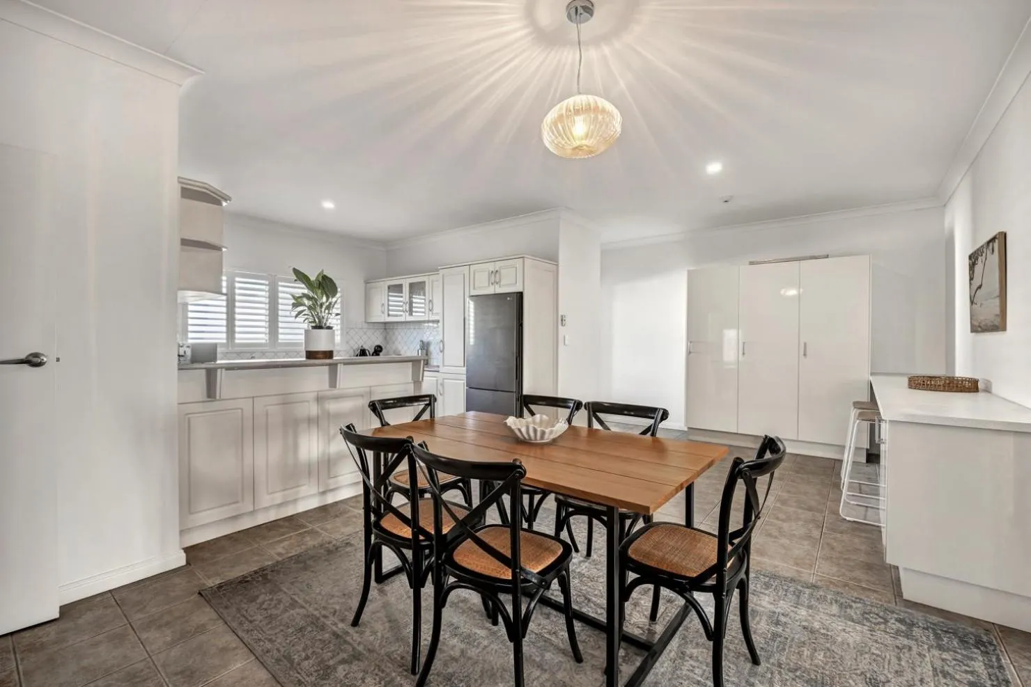 Dining area in Coast Motel and Apartments