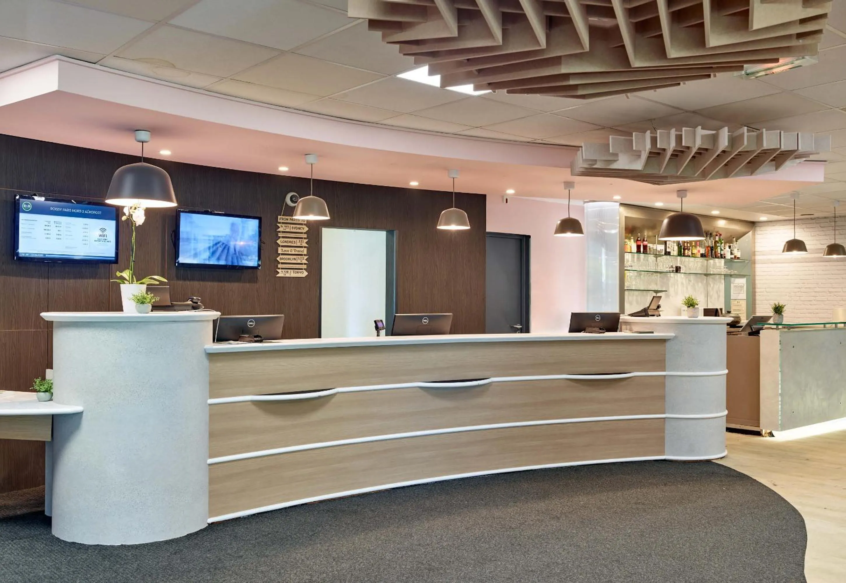 Lobby or reception in B&B HOTEL Paris Nord 2 CDG Aéroport