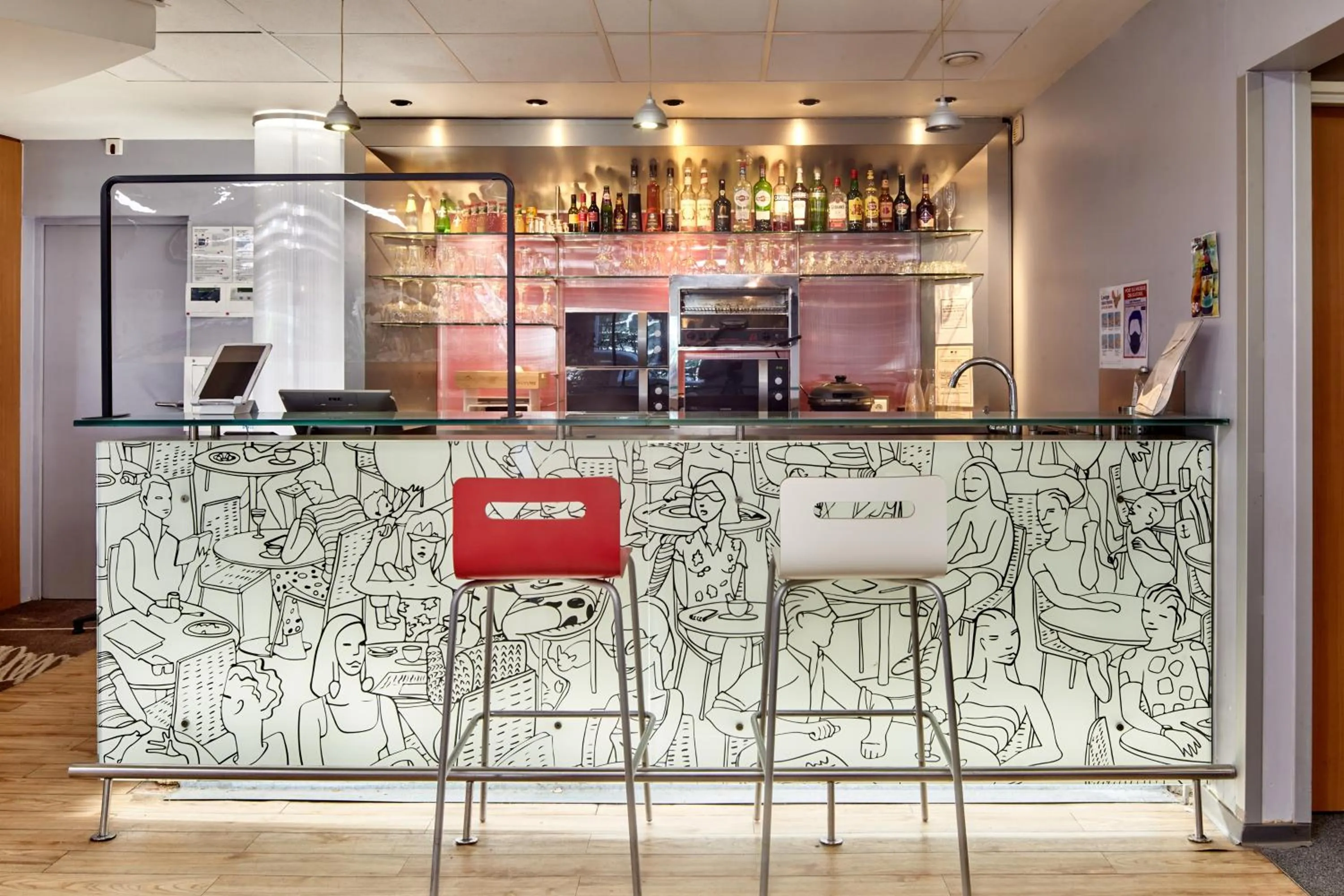 Lounge or bar in B&B HOTEL Paris Nord 2 CDG Aéroport