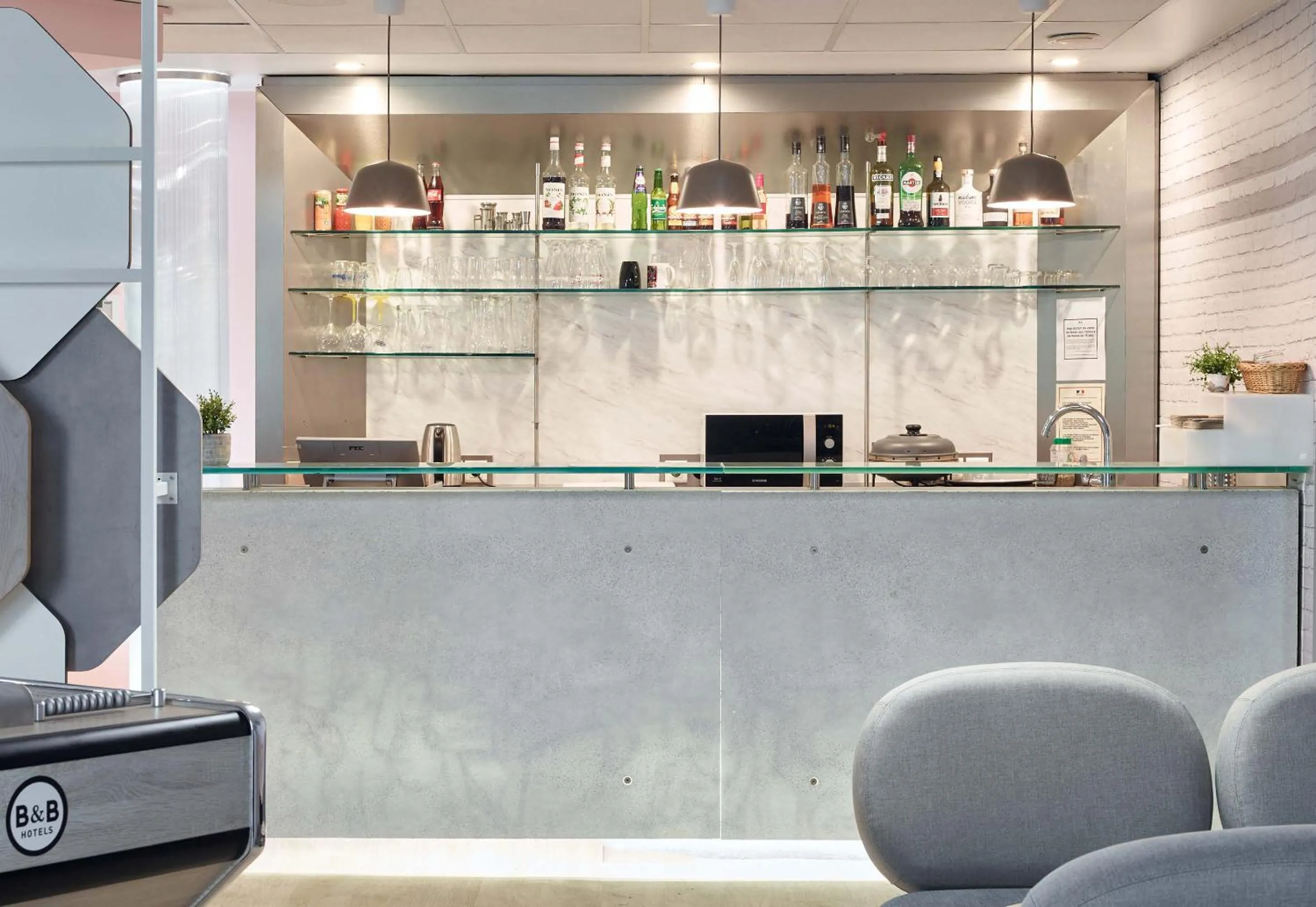 Lounge or bar in B&B HOTEL Paris Nord 2 CDG Aéroport