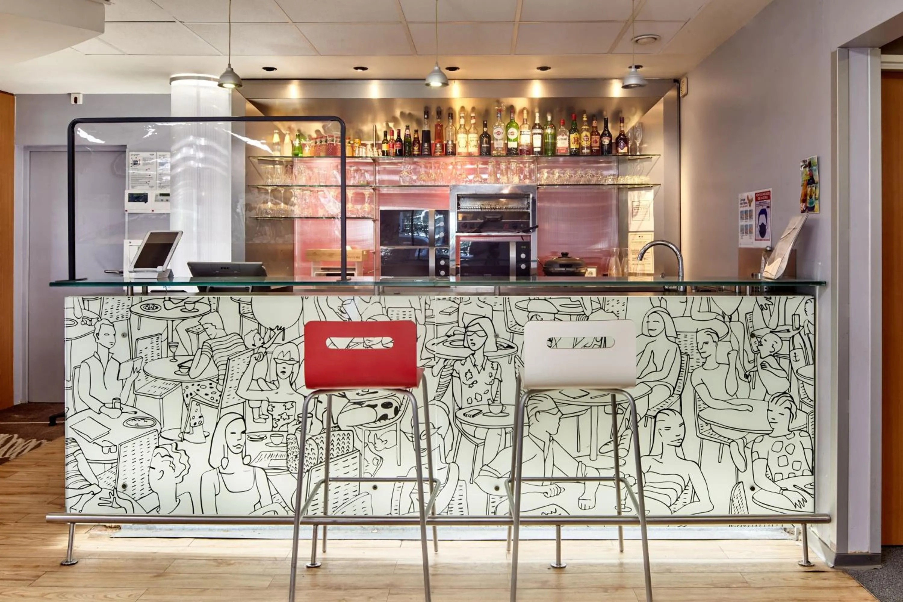 Lounge or bar in B&B HOTEL Paris Nord 2 CDG Aéroport