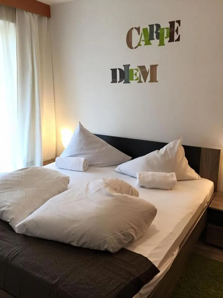 Photo of the whole room in Pension Lärchenhof